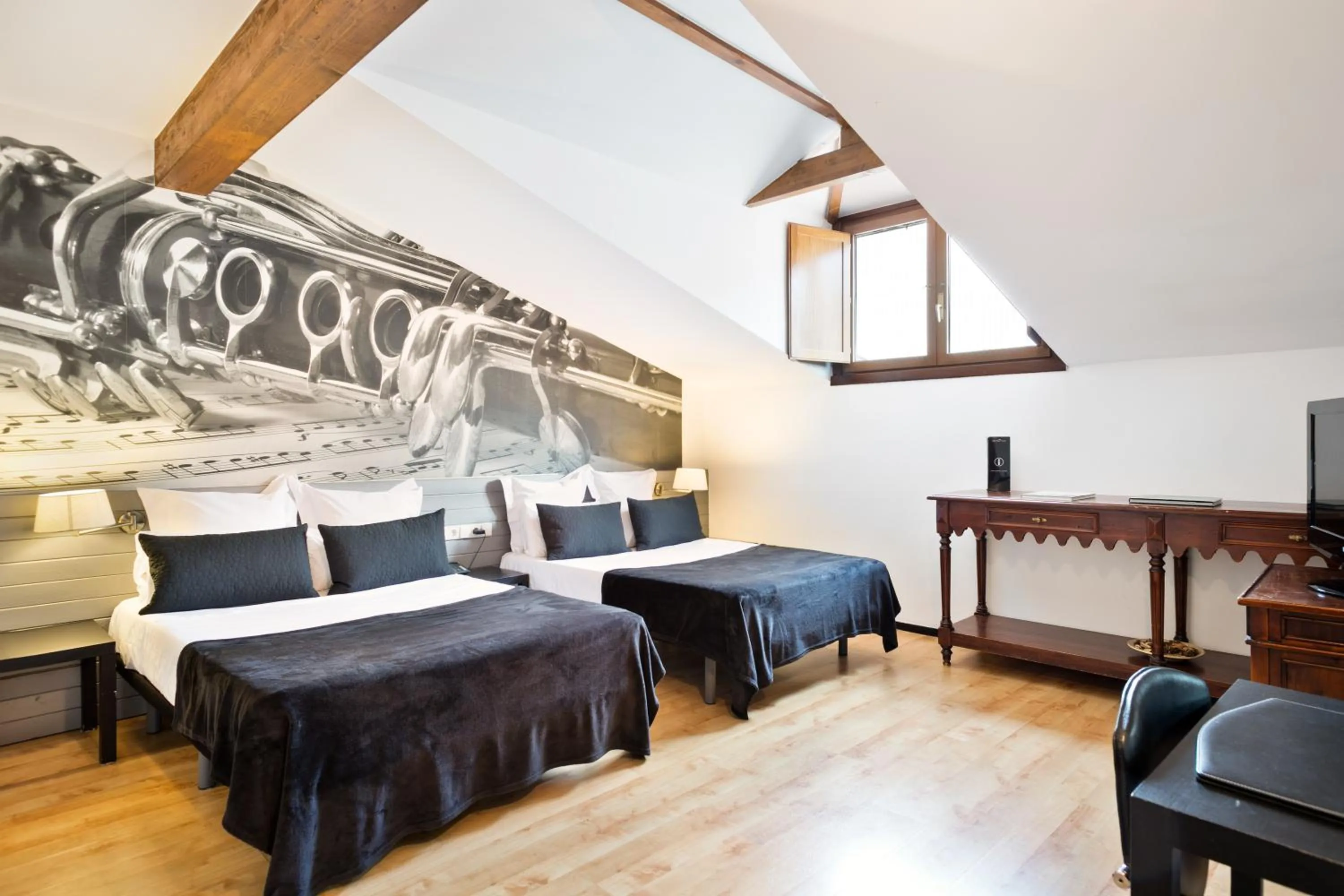 Triple Room in Abba Jazz Hotel Vitoria