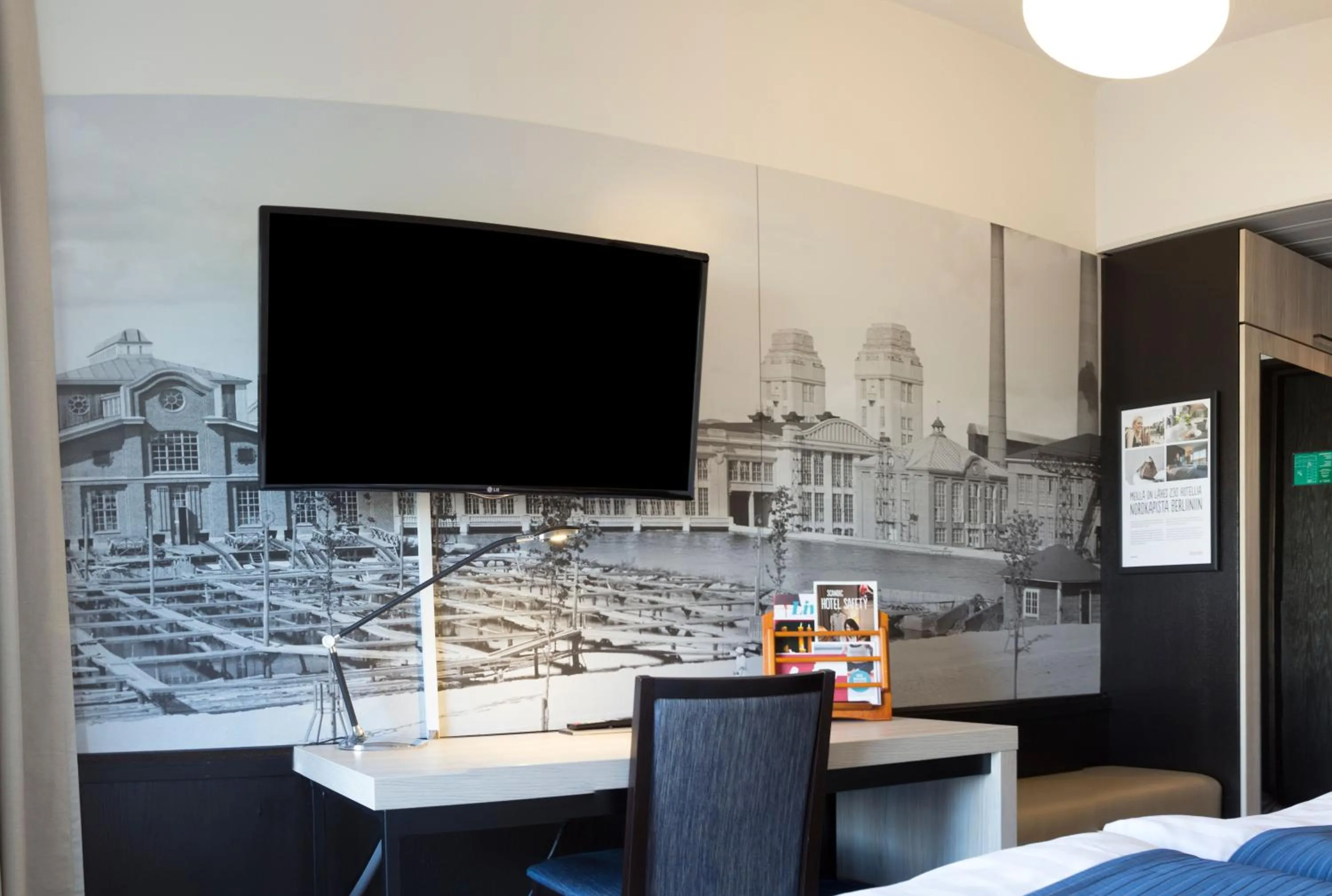 Standard Twin Room - single occupancy in Hotel Oscar