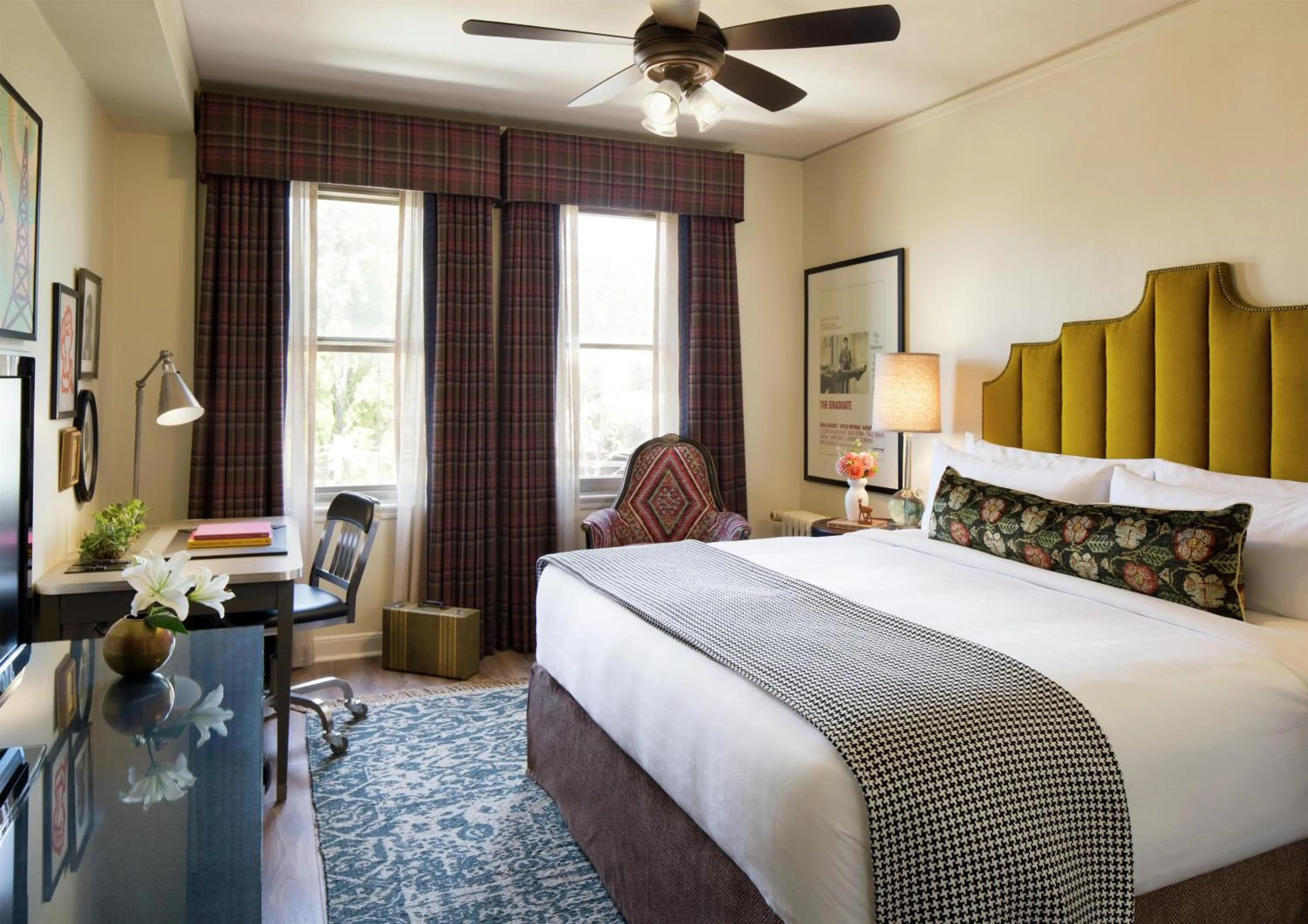 King Room with Bath Tub - Disability Access in Graduate by Hilton Berkeley