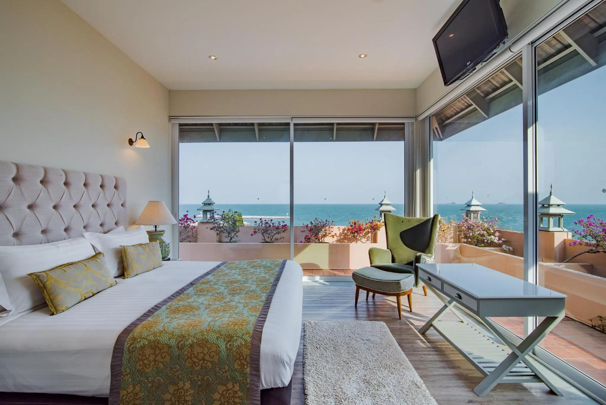 King Suite with Sea View in Anantasila Beach Resort Hua Hin