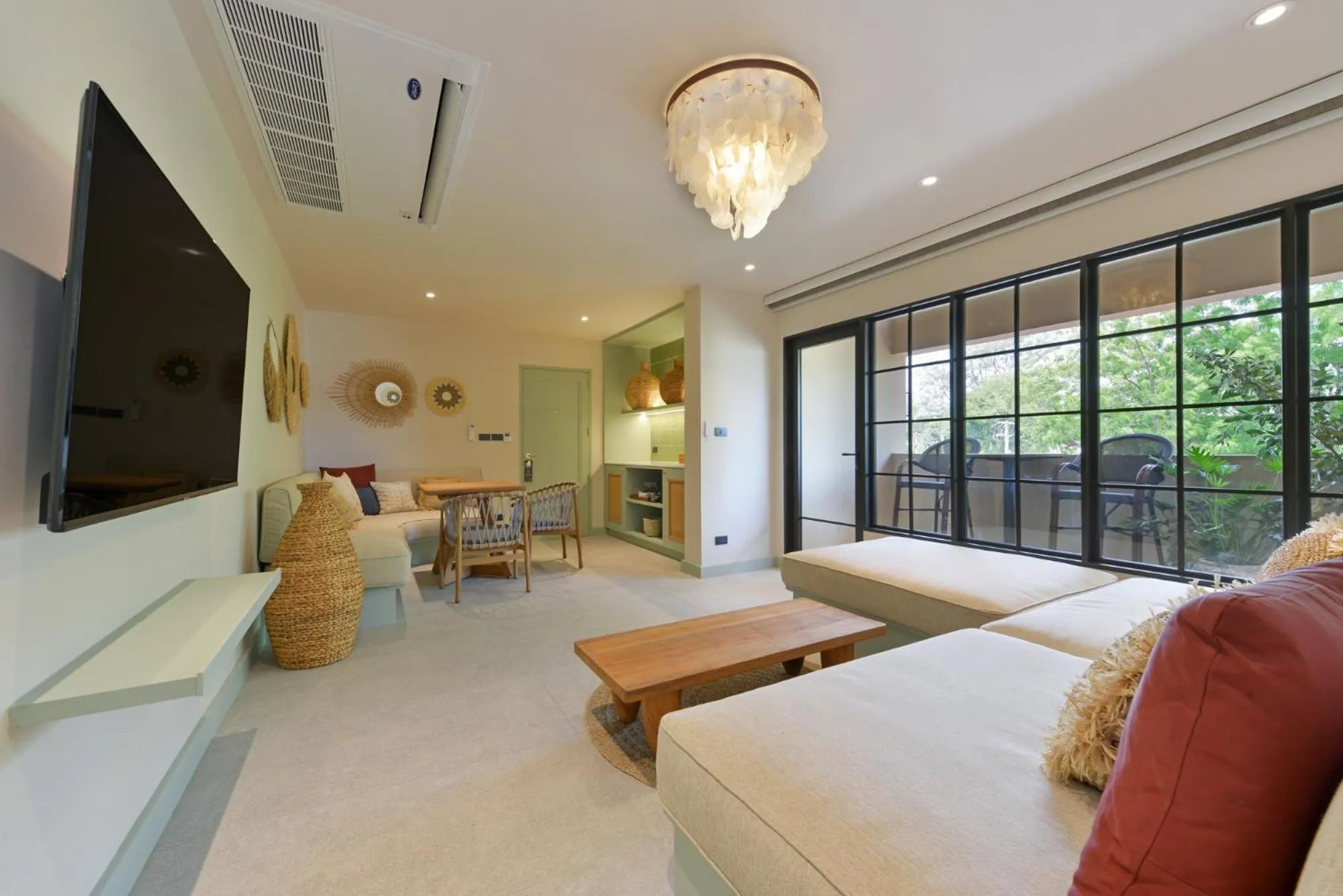 Luxury Garda Suite in Anantasila Beach Resort Hua Hin