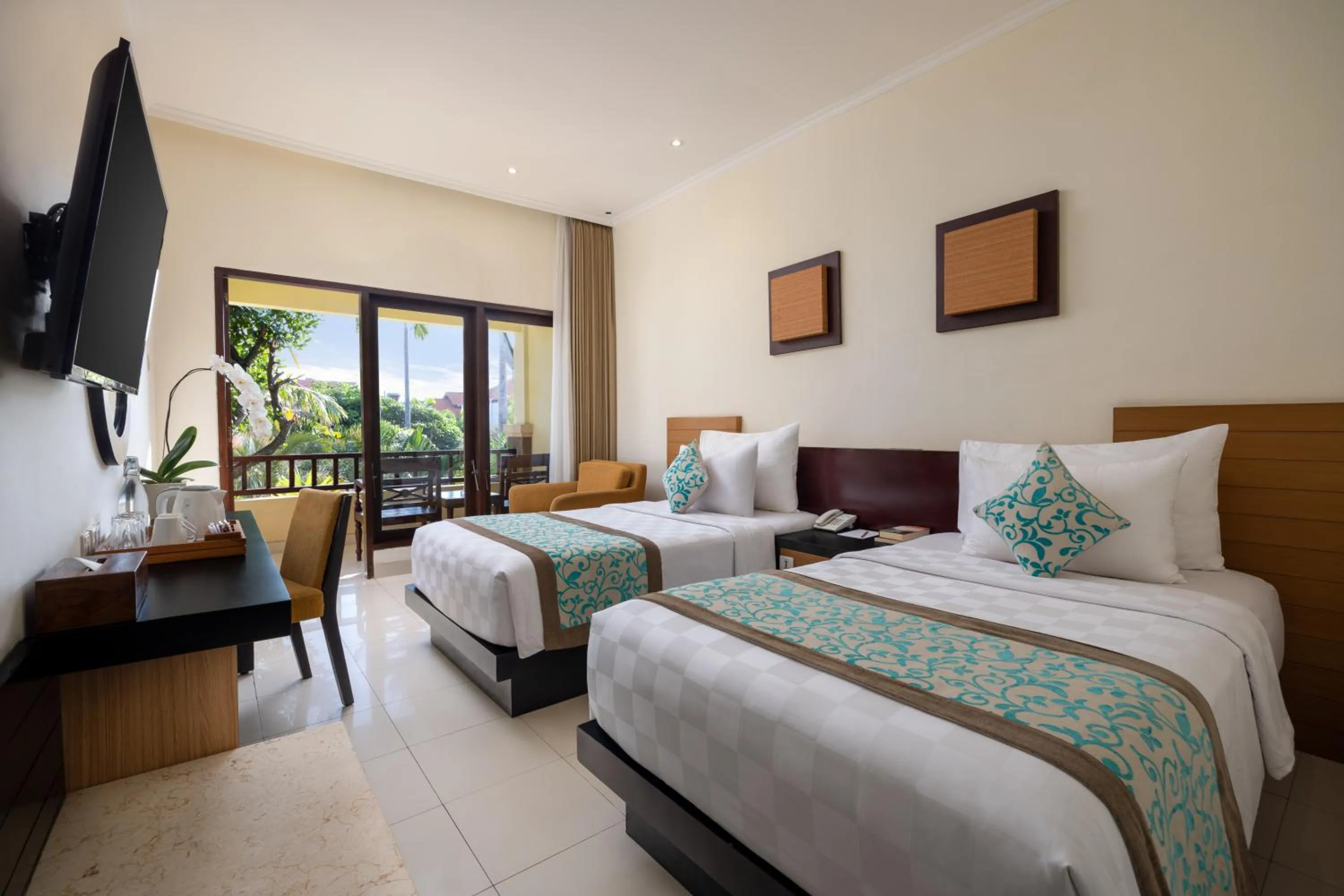 Superior Interconnecting Double & Twin Room in Adhi Jaya Hotel