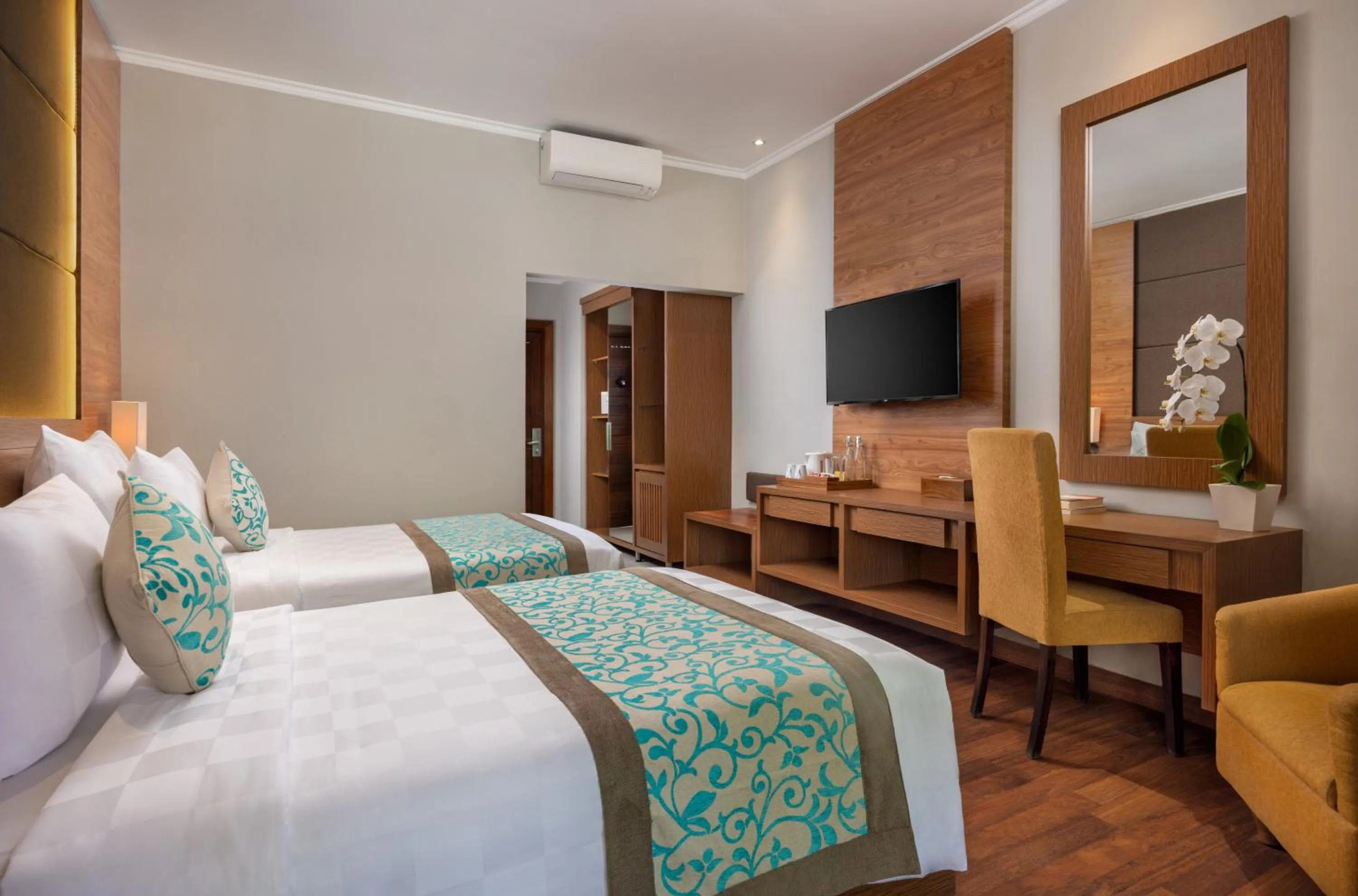 Premier Room with Pool View in Adhi Jaya Hotel