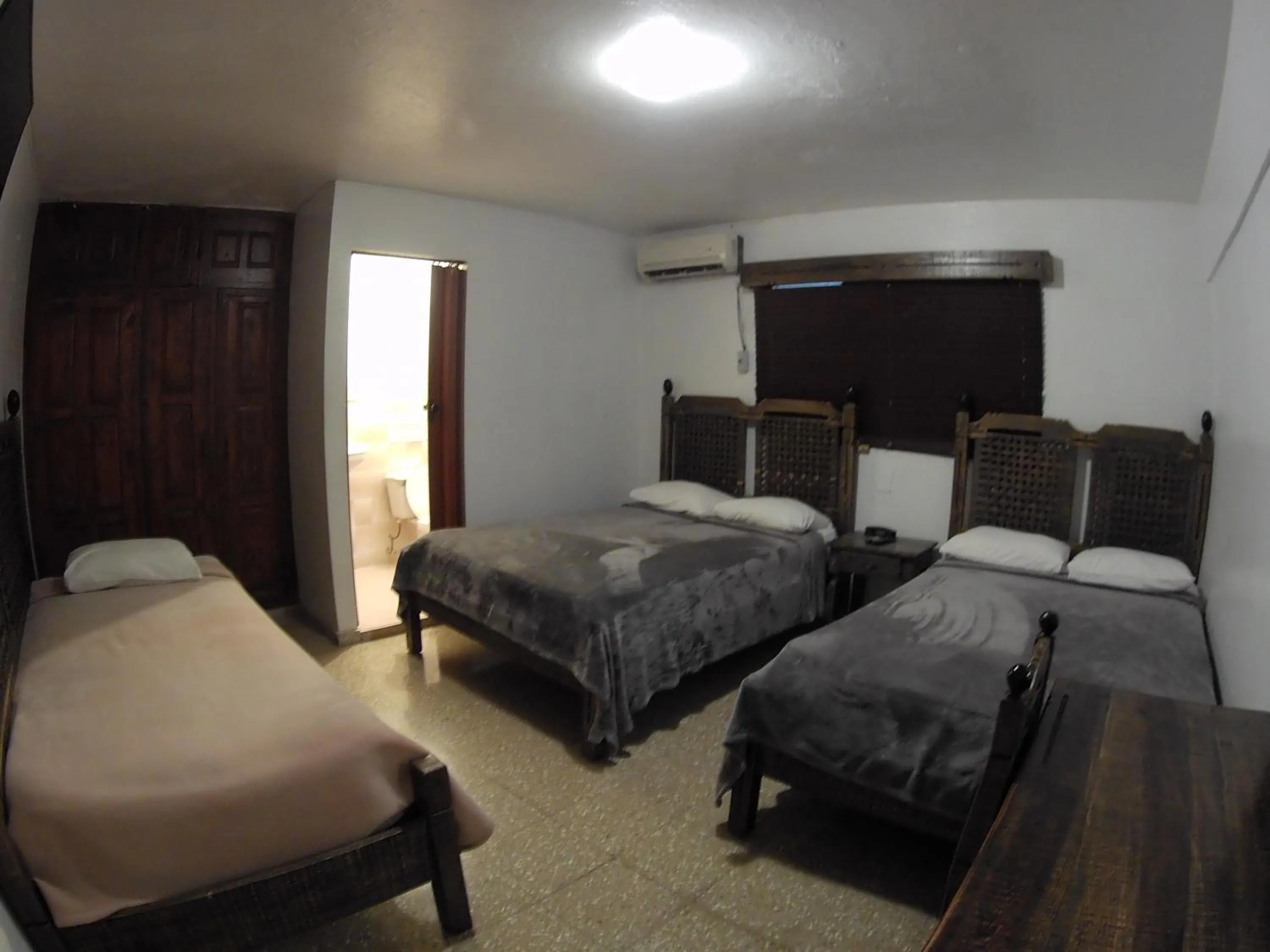 Quintuple Room in Hotel Maison Gautreaux