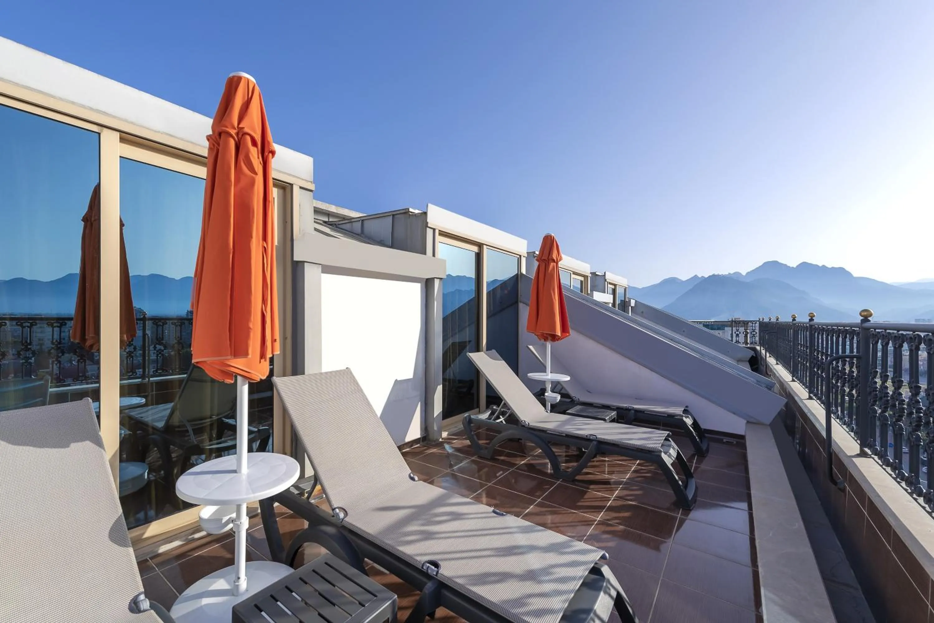 Terrace Suite City View in Megasaray Westbeach Antalya