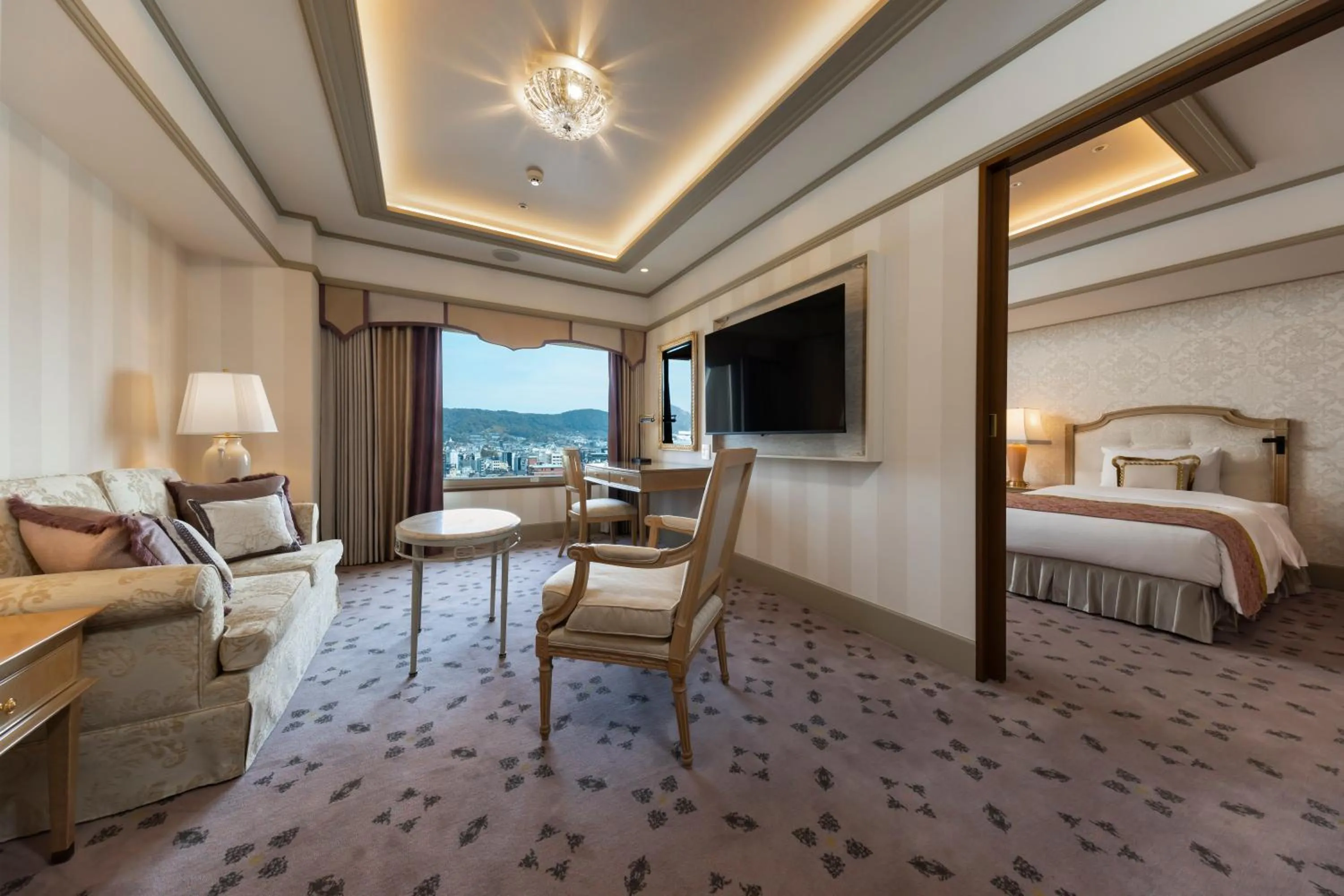Suite Twin Room Mountain View - Non-Smoking in Hotel Nikko Princess Kyoto