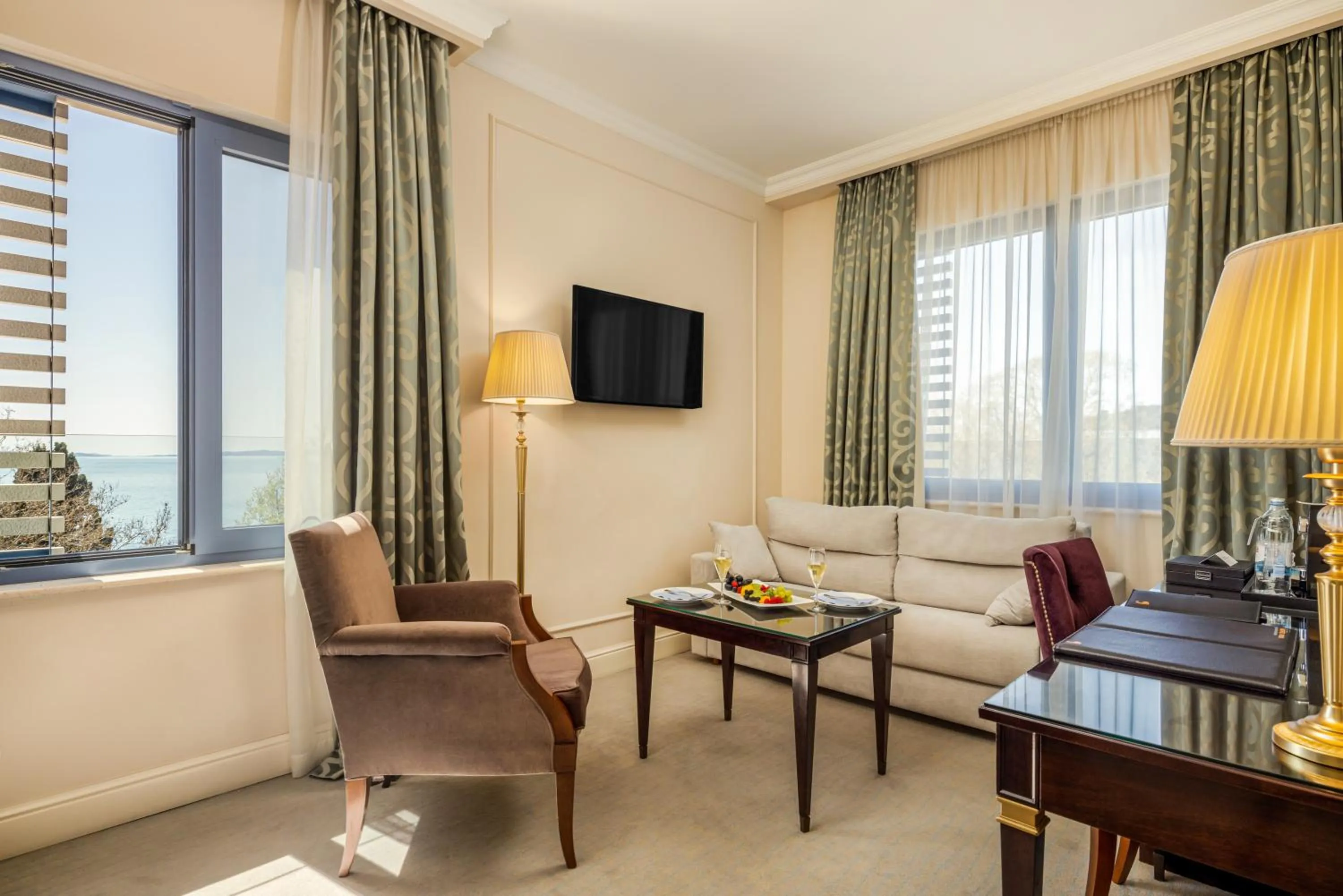 Junior Suite Sea Side in Hotel Park Split