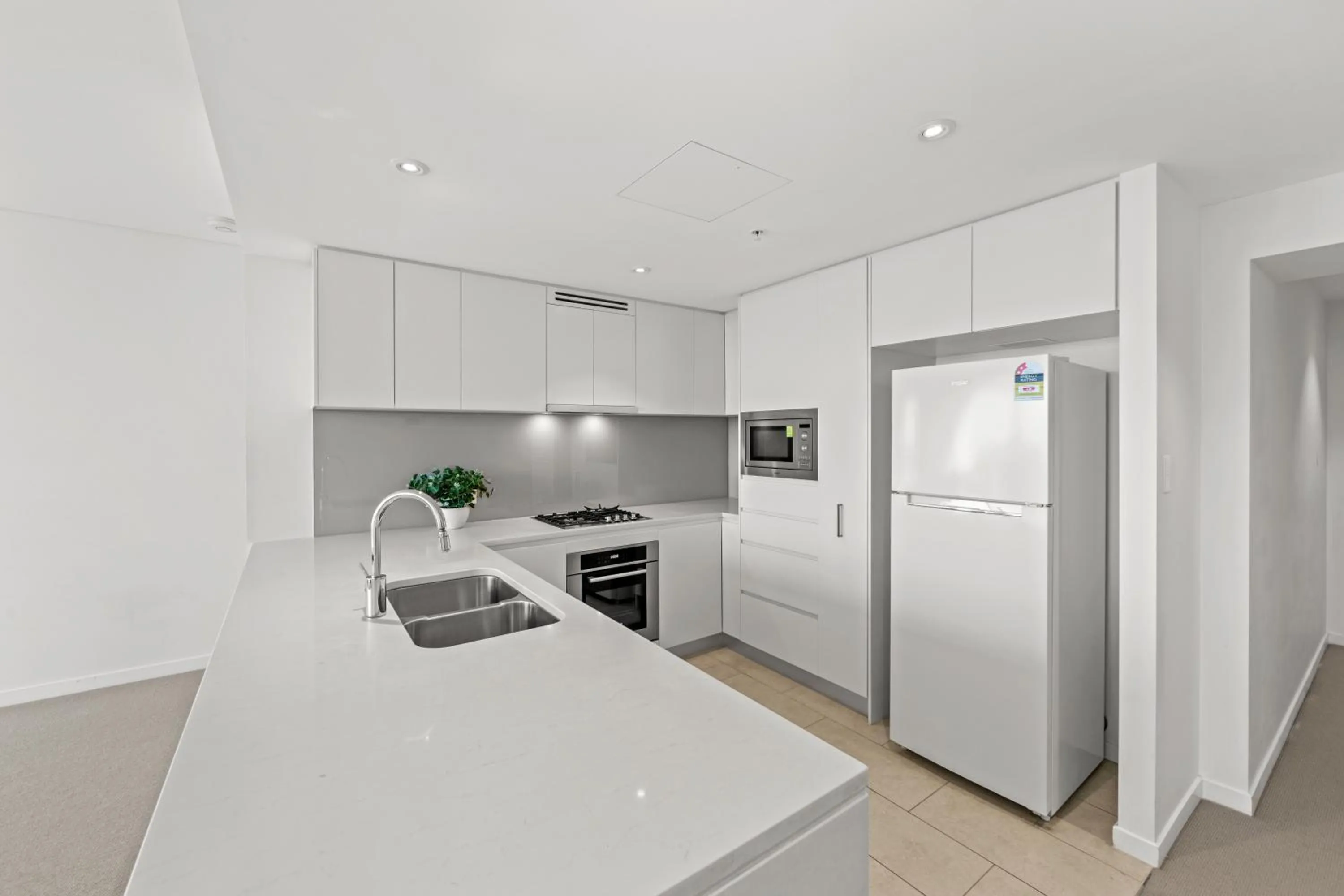 One Bedroom City View Apartment with Study in Brisbane Skytower by CLLIX