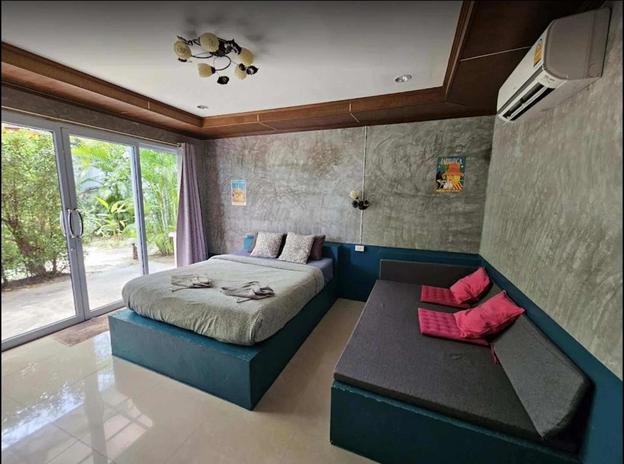 Superior Bungalow in SeaEsta Beach