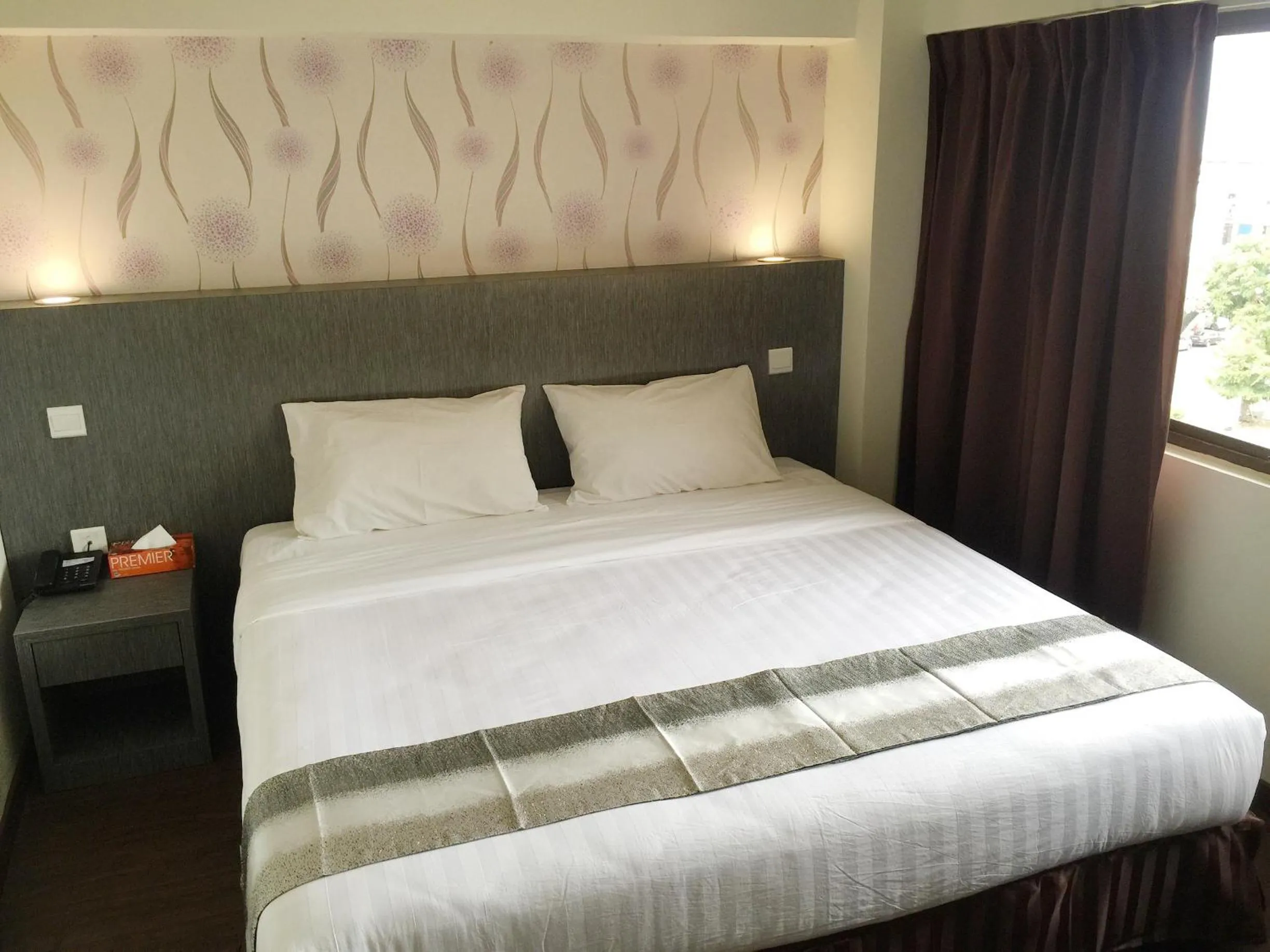 Executive King Room with Sea View in Check Inn Hotel Tawau