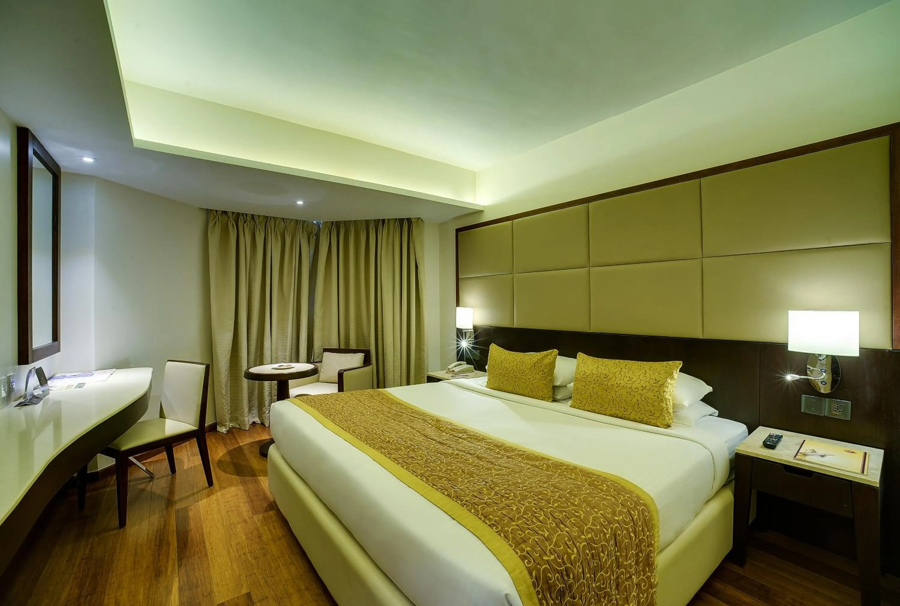 Executive Double Room in Ramee Guestline Hotel Juhu
