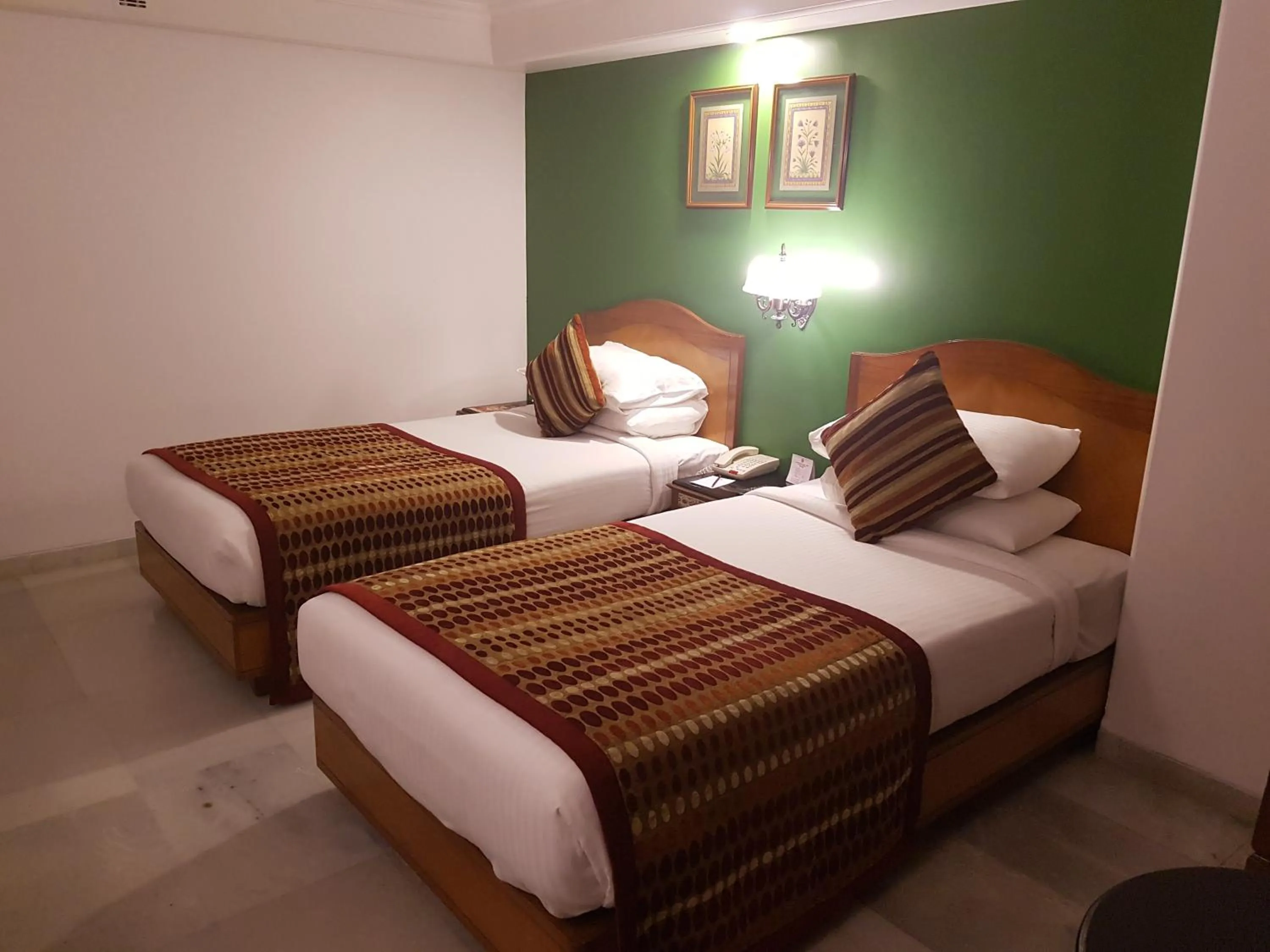 Club Double or Twin Room in Ramee Guestline Hotel Dadar
