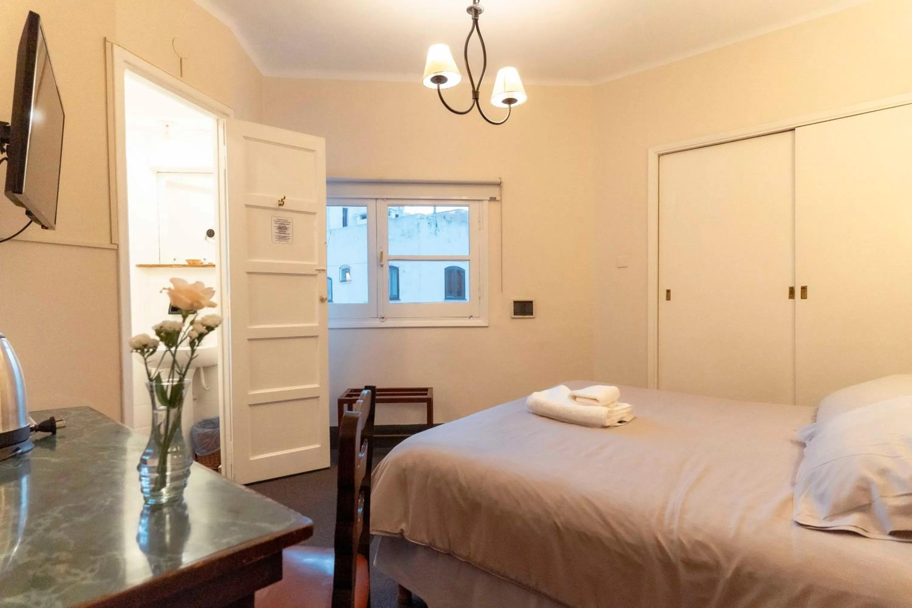 Superior Double Room in Hotel Colonial Salta