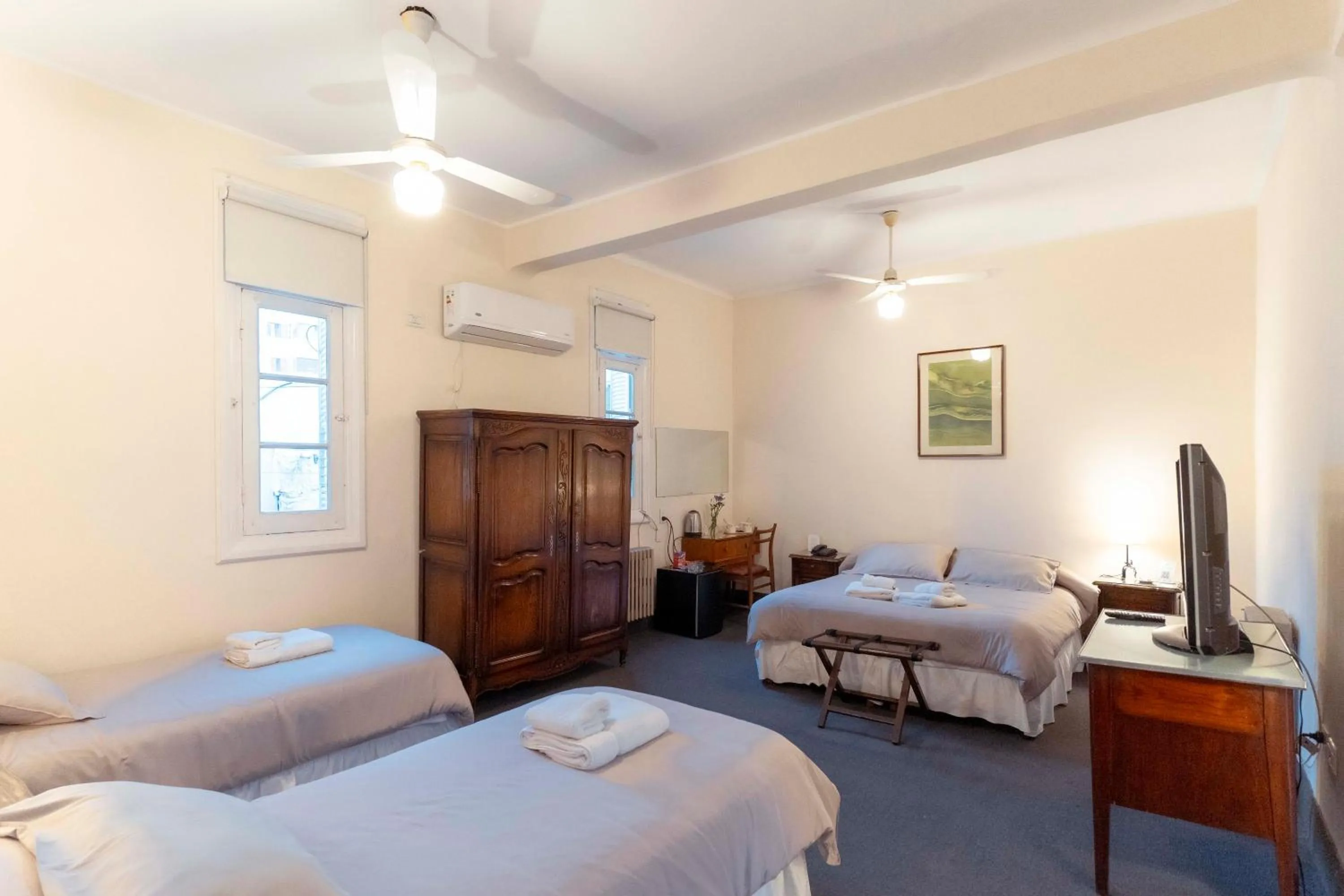 Standard Quadruple Room in Hotel Colonial Salta