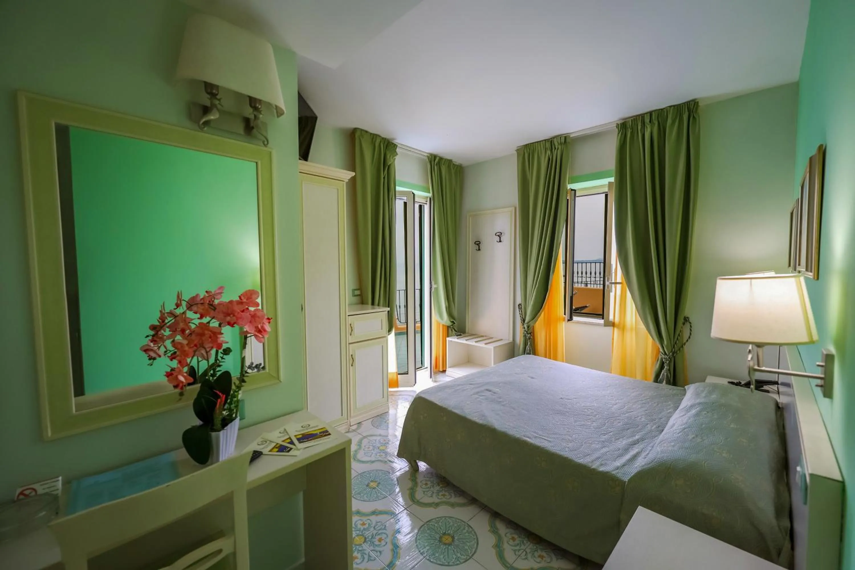 Double Room with Terrace - Sea View in Hotel Rivamare