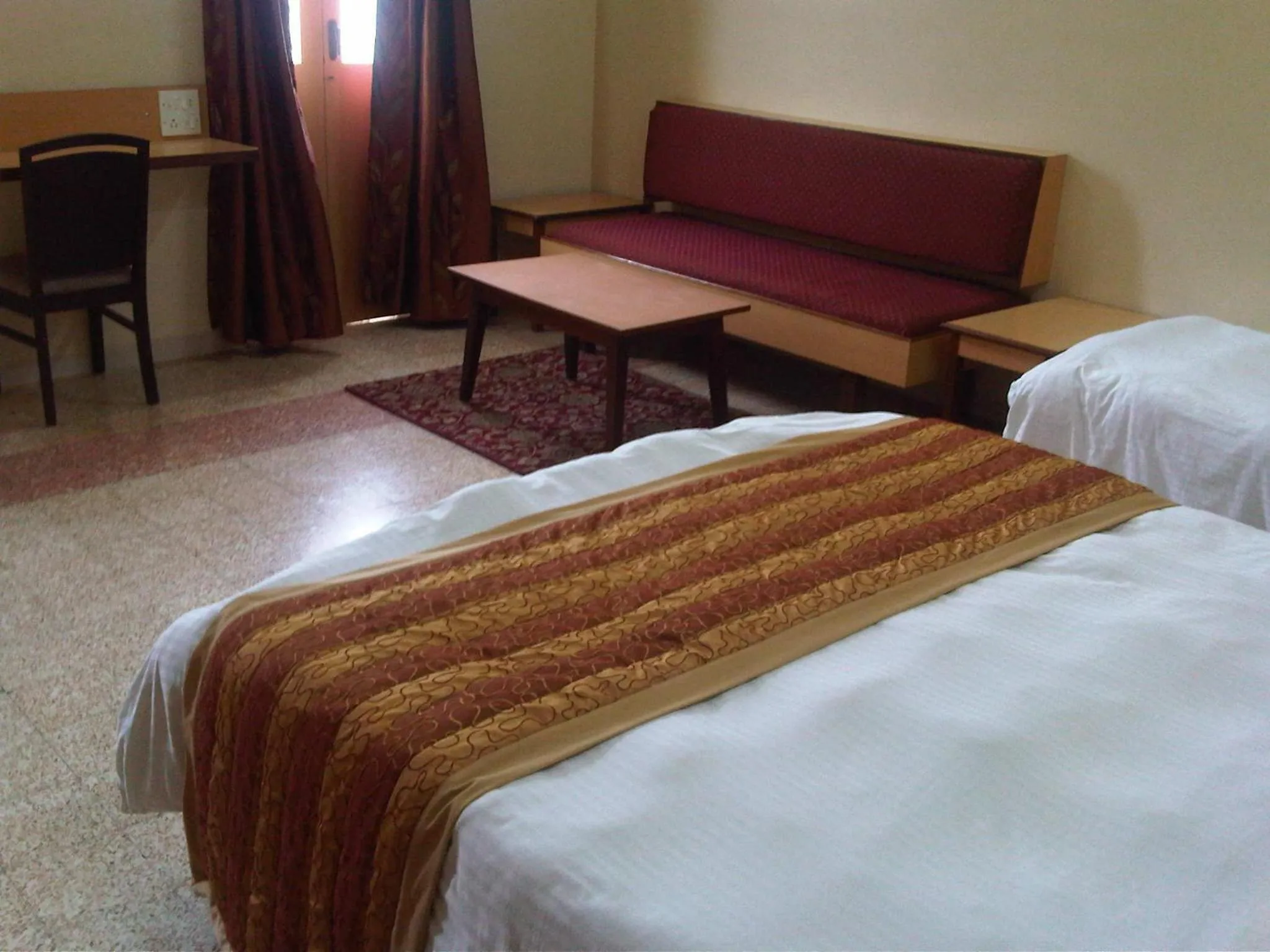 Superior Double Room in Chateau Windsor Hotel - Marine Drive