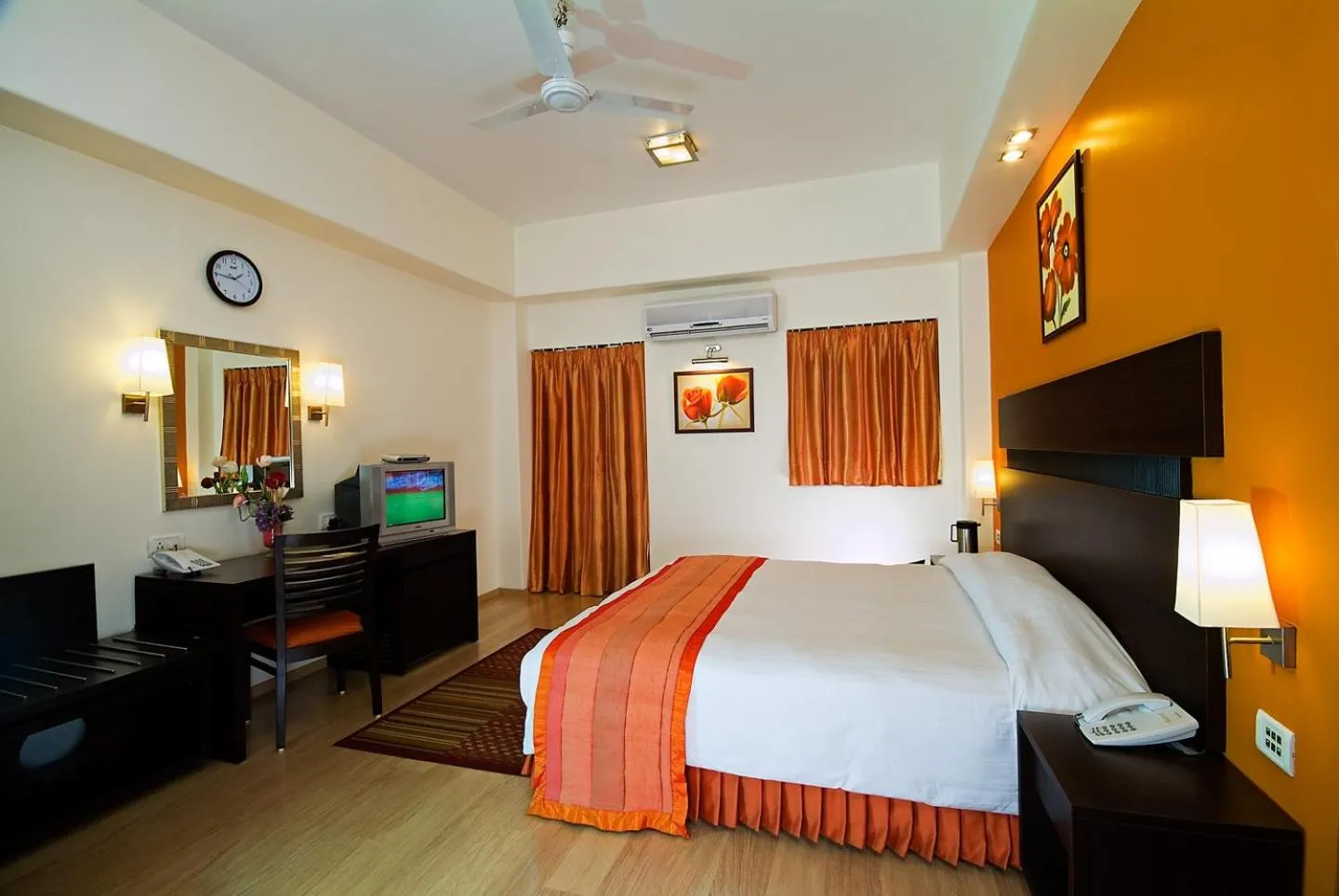 Deluxe Triple Room - single occupancy in Chateau Windsor Hotel - Marine Drive