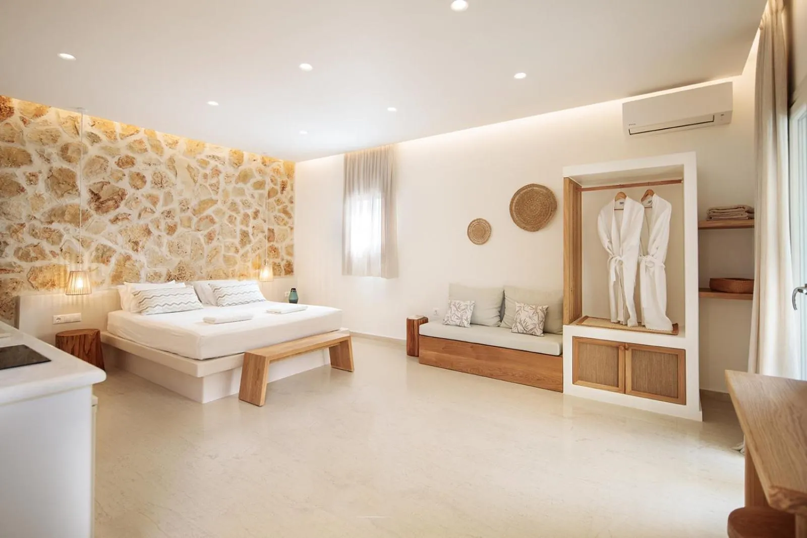 Junior Suite with Sea View in Proteas Hotel & Suites