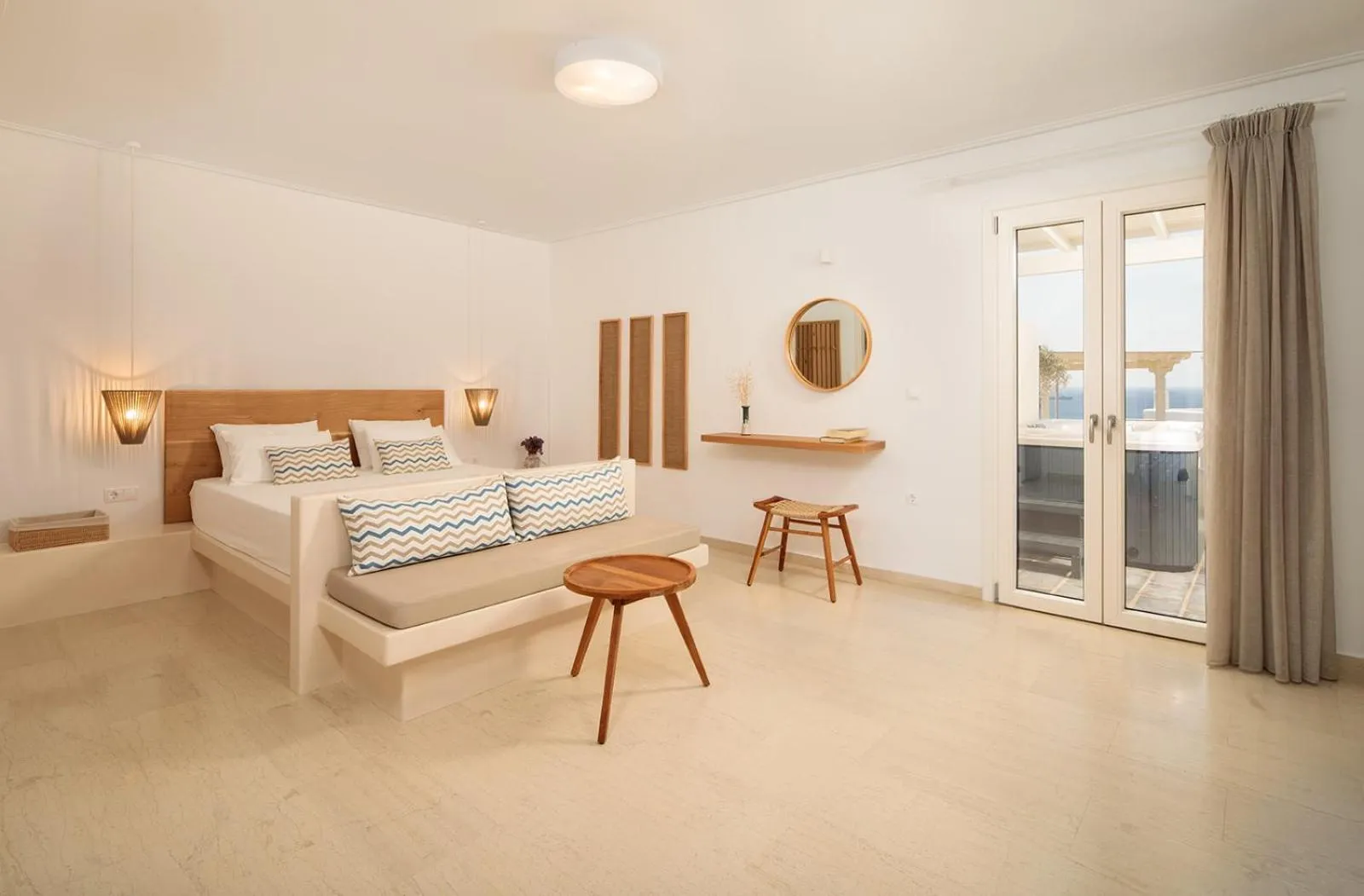 Junior Suite with Sea View & Hot Tub in Proteas Hotel & Suites