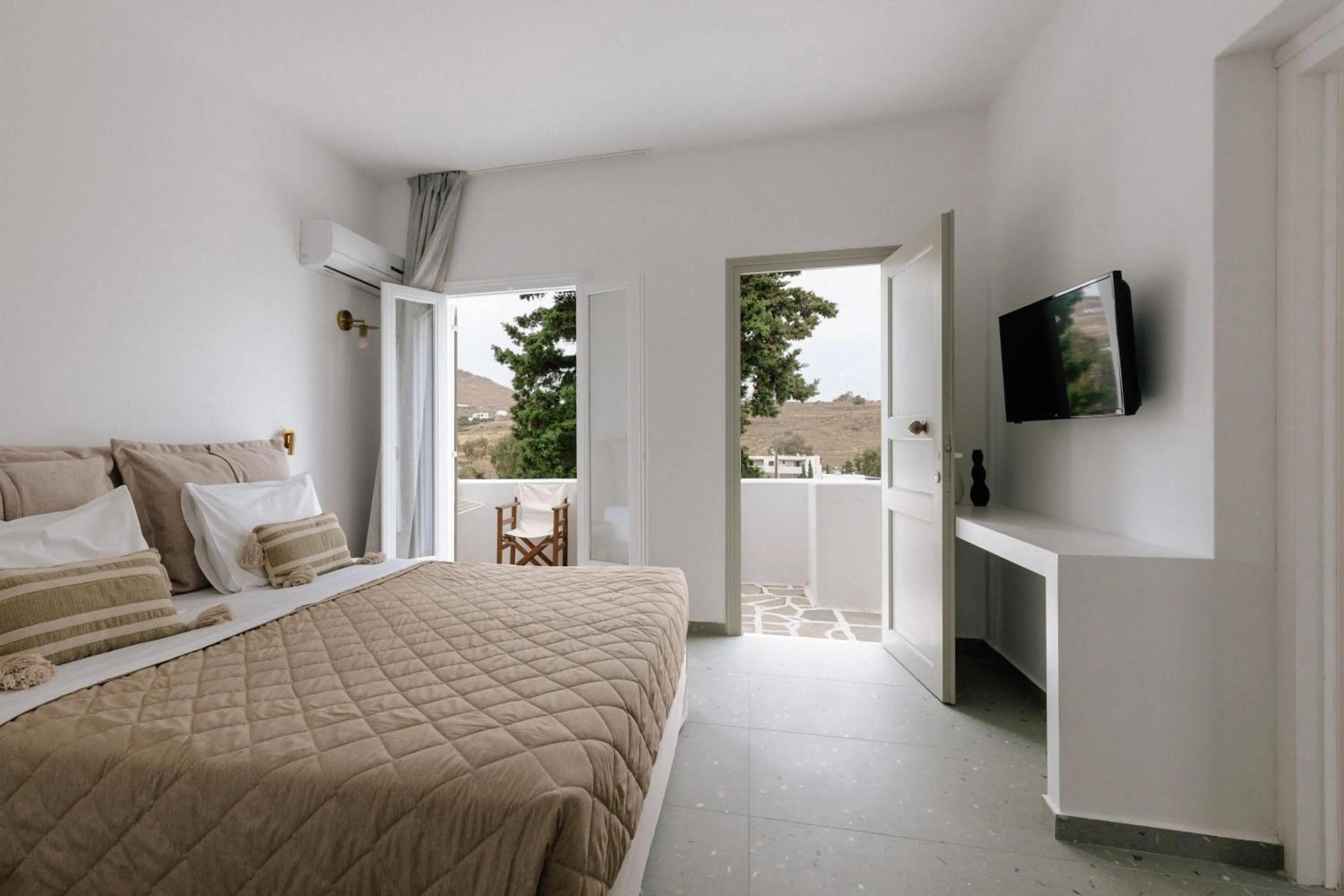 Two-Bedroom Family Room Garden View in Pnoi Hotel