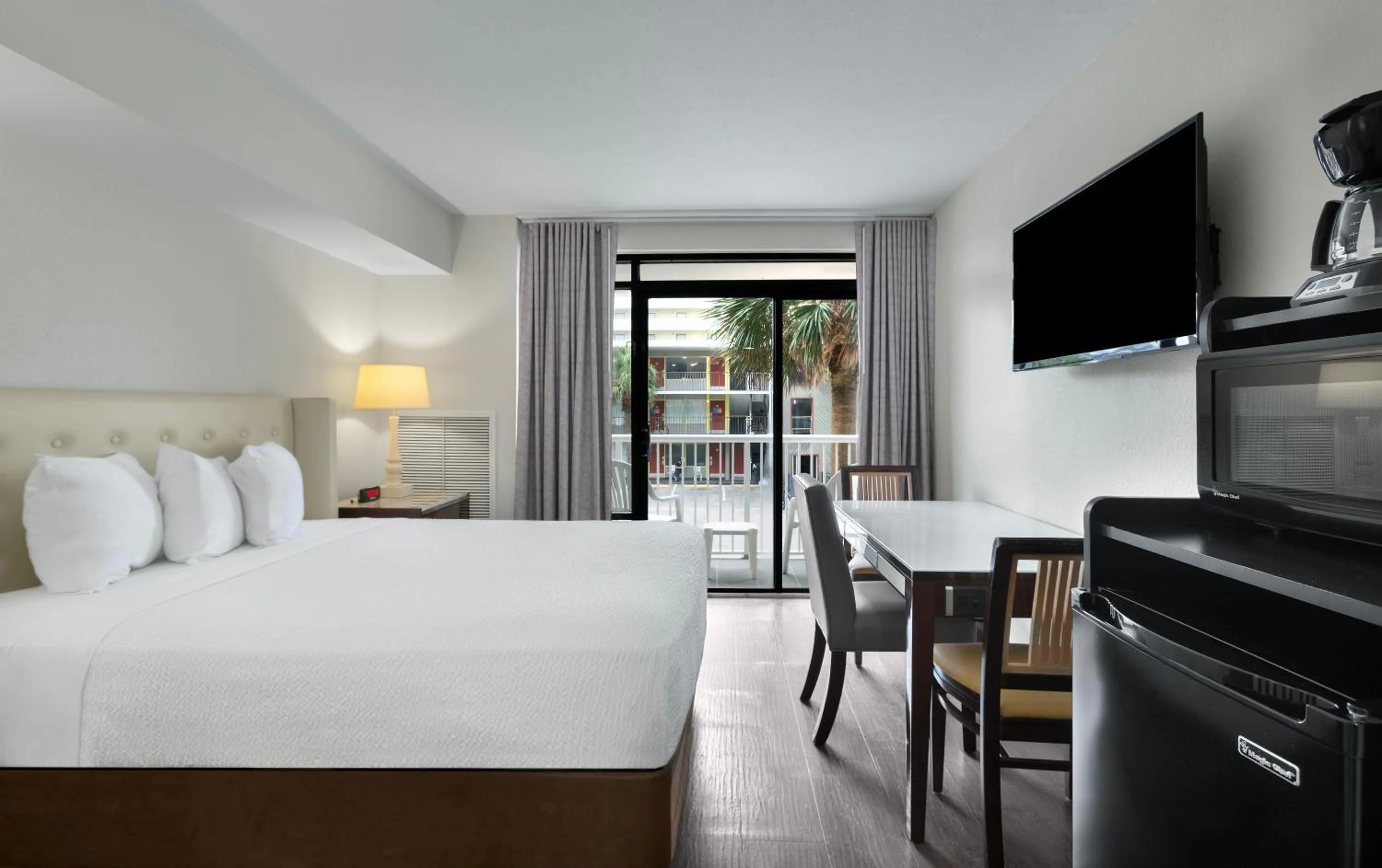 Junior Suite in Captain's Quarters Resort