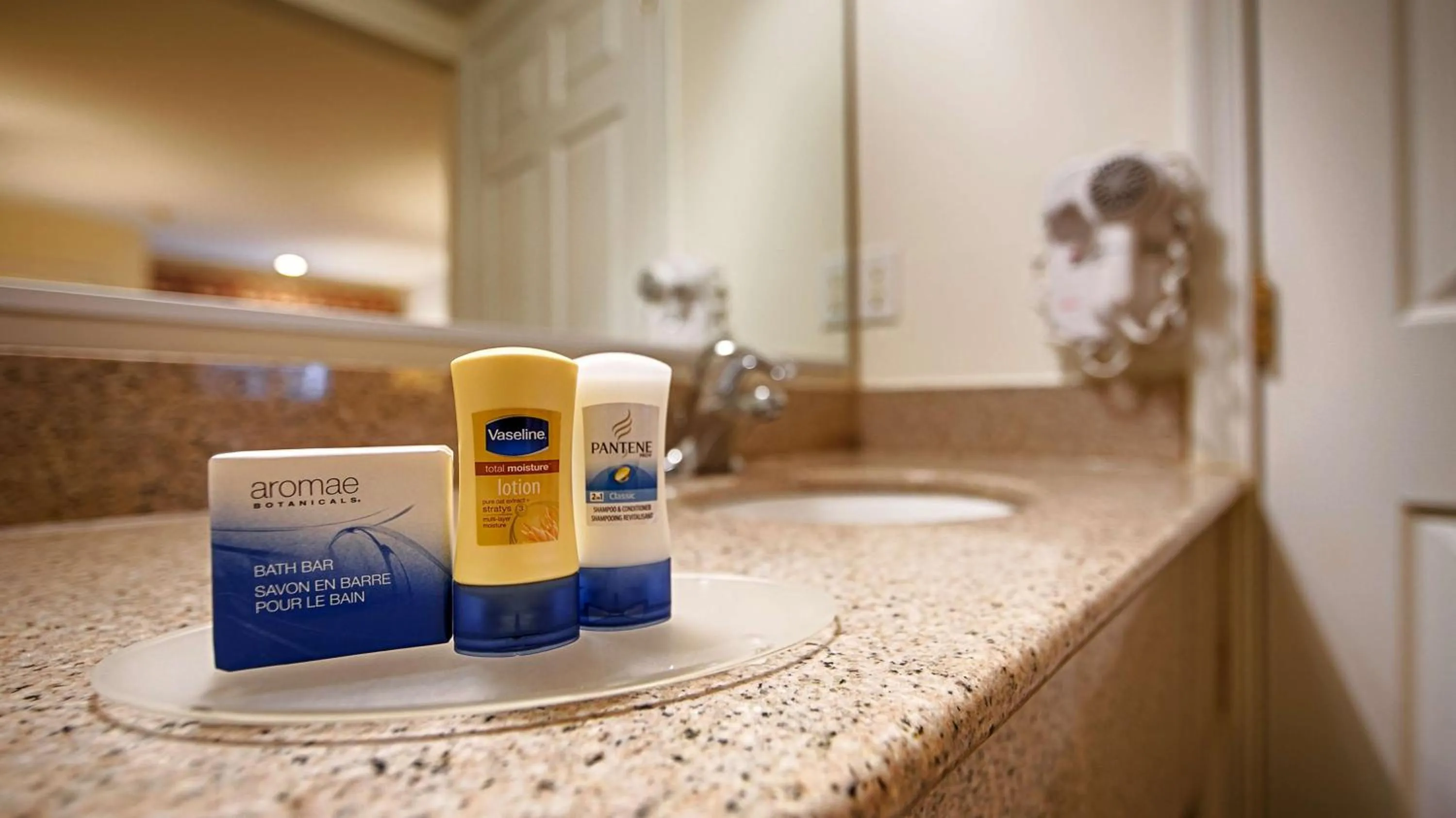 Queen Room with Two Queen Beds - Non-Smoking in Garden State Inn