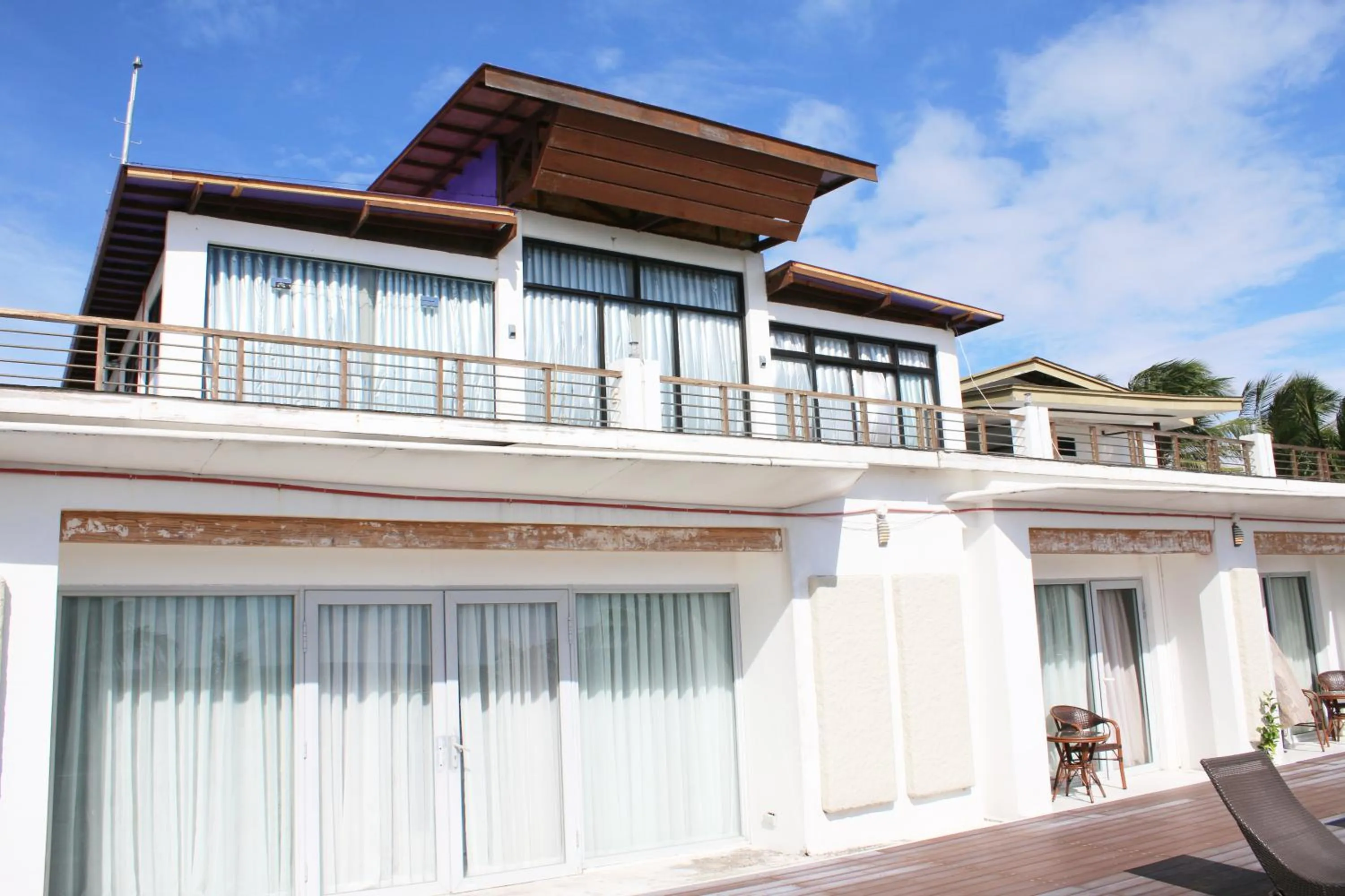 Deluxe Twin Room with Sea View in The Muse Beach Front Hotel Boracay