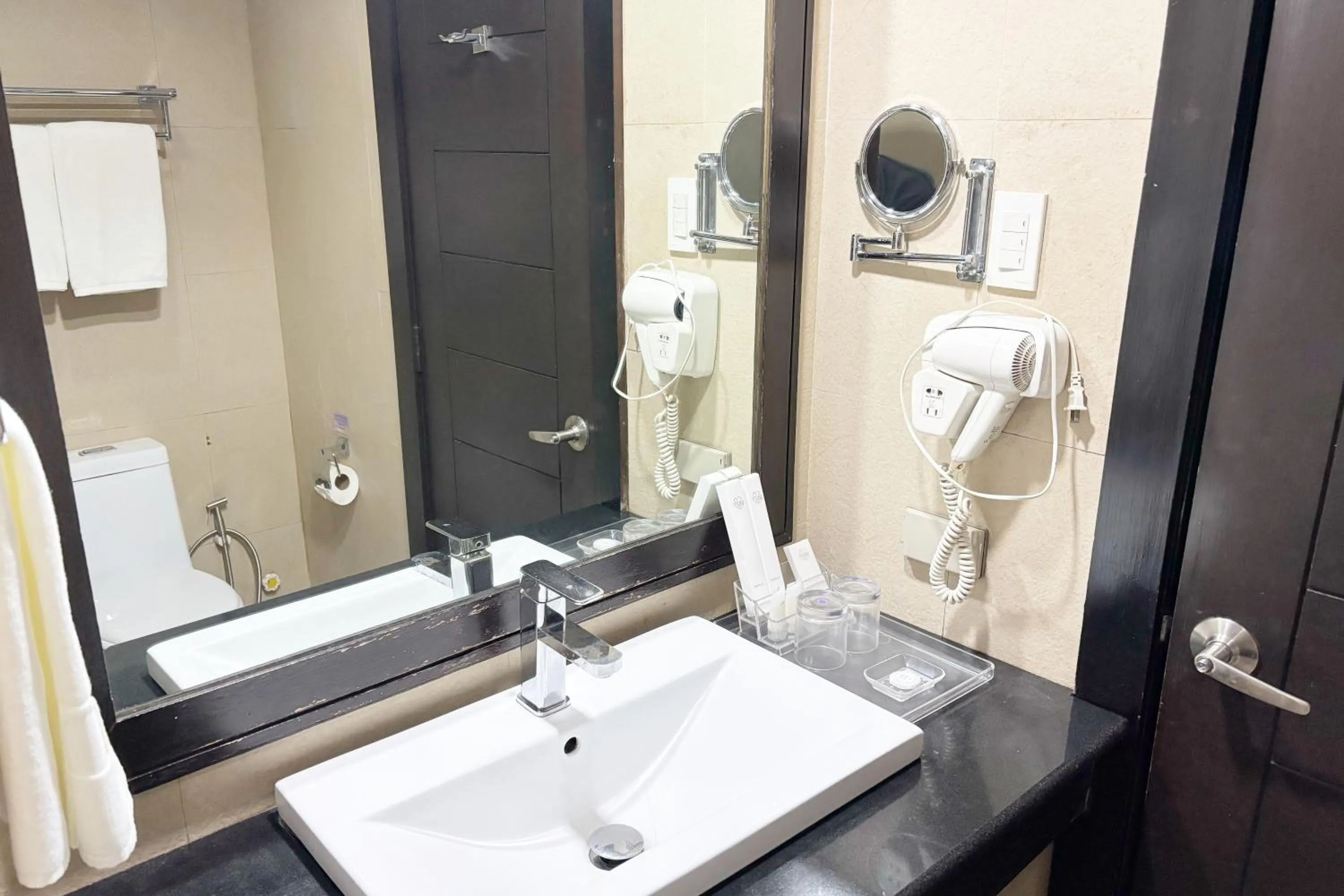 Standard Twin Room in The Muse Beach Front Hotel Boracay