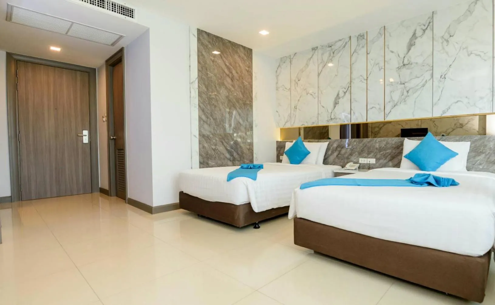 Superior Double or Twin Room in Crystal Palace Luxury Hotel Pattaya