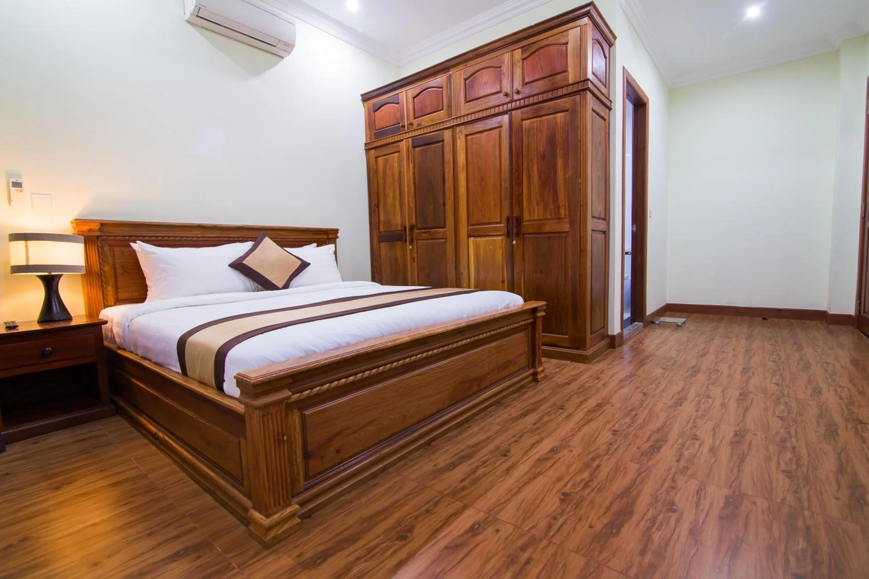 One-Bedroom Apartment in KT Apartment