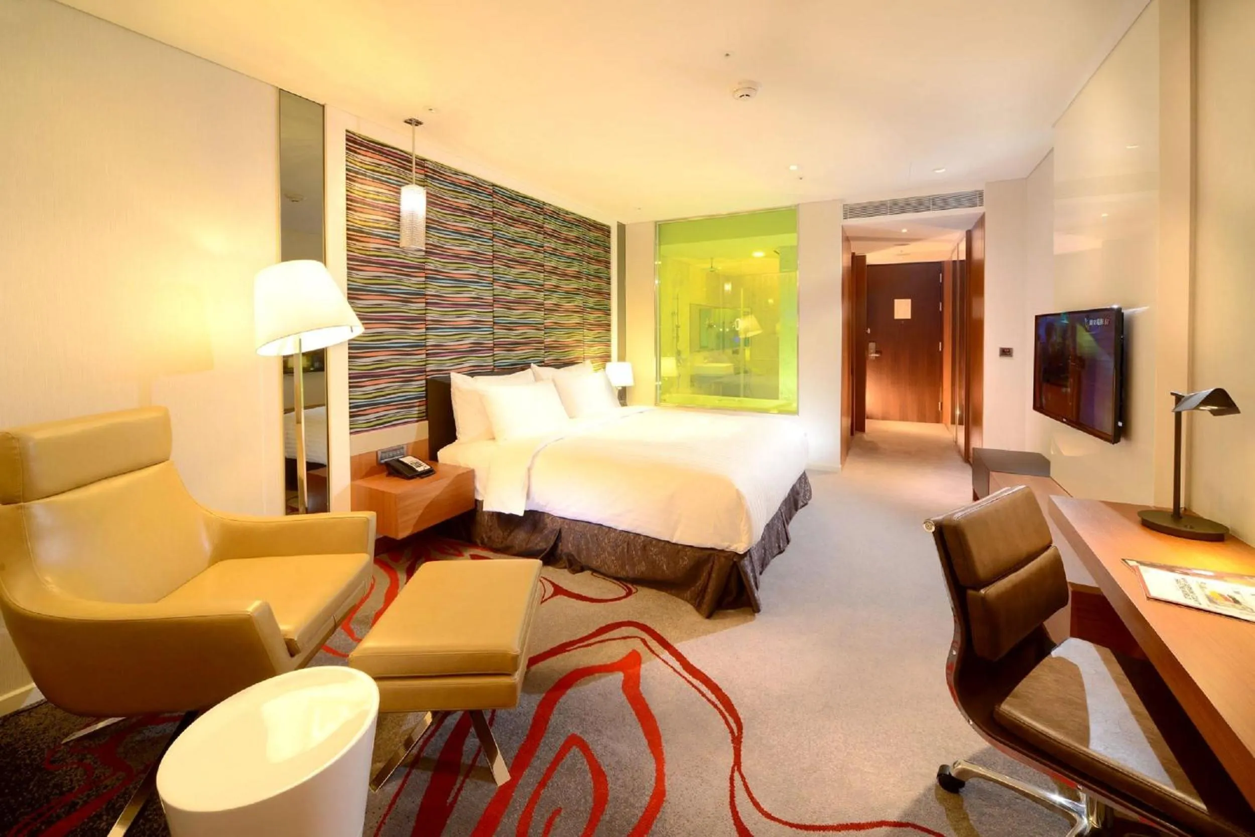 Standard Double Room with Window in FleurLis Hotel