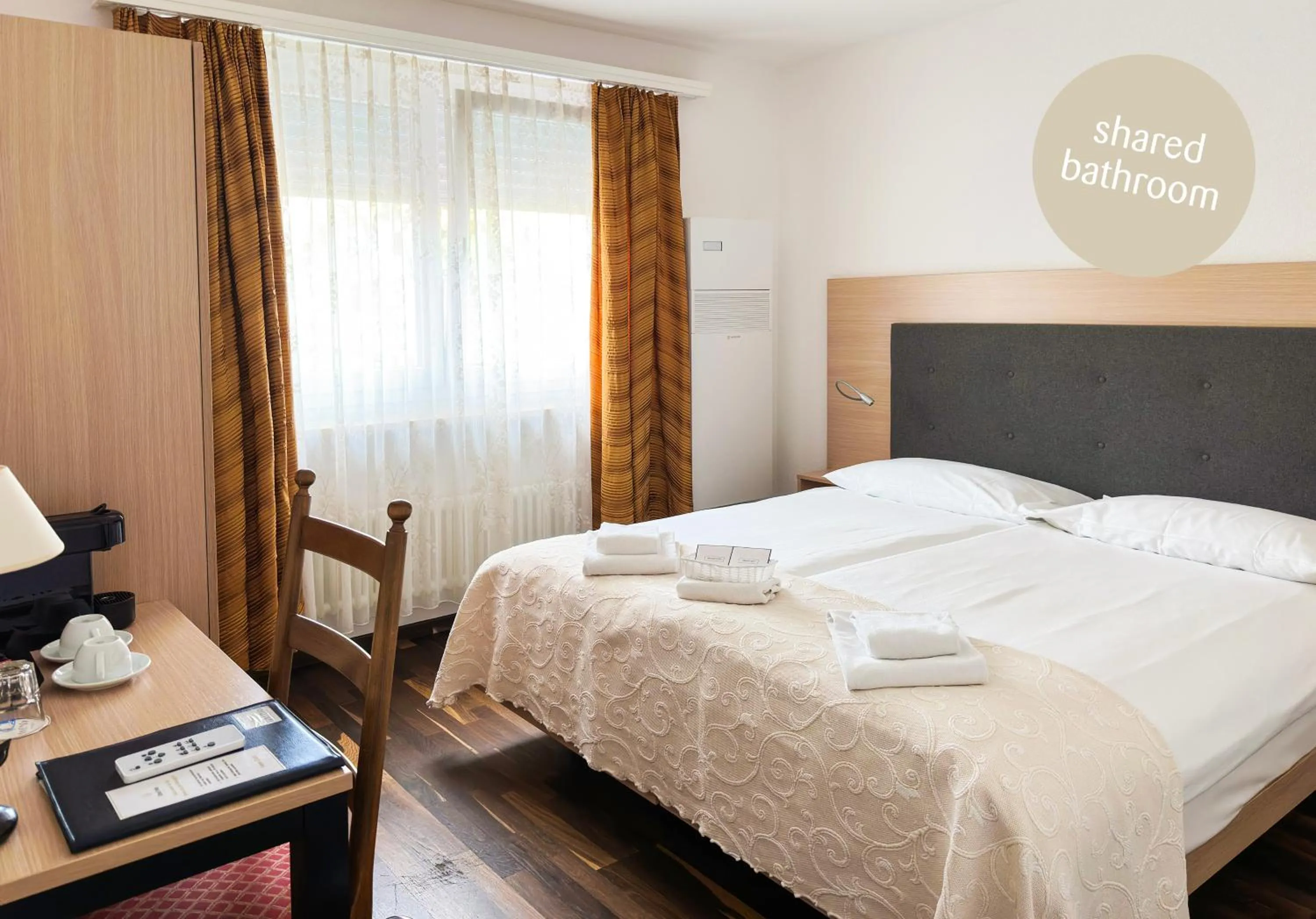 Twin Room with Shared Bathroom - single occupancy in Hotel Polo