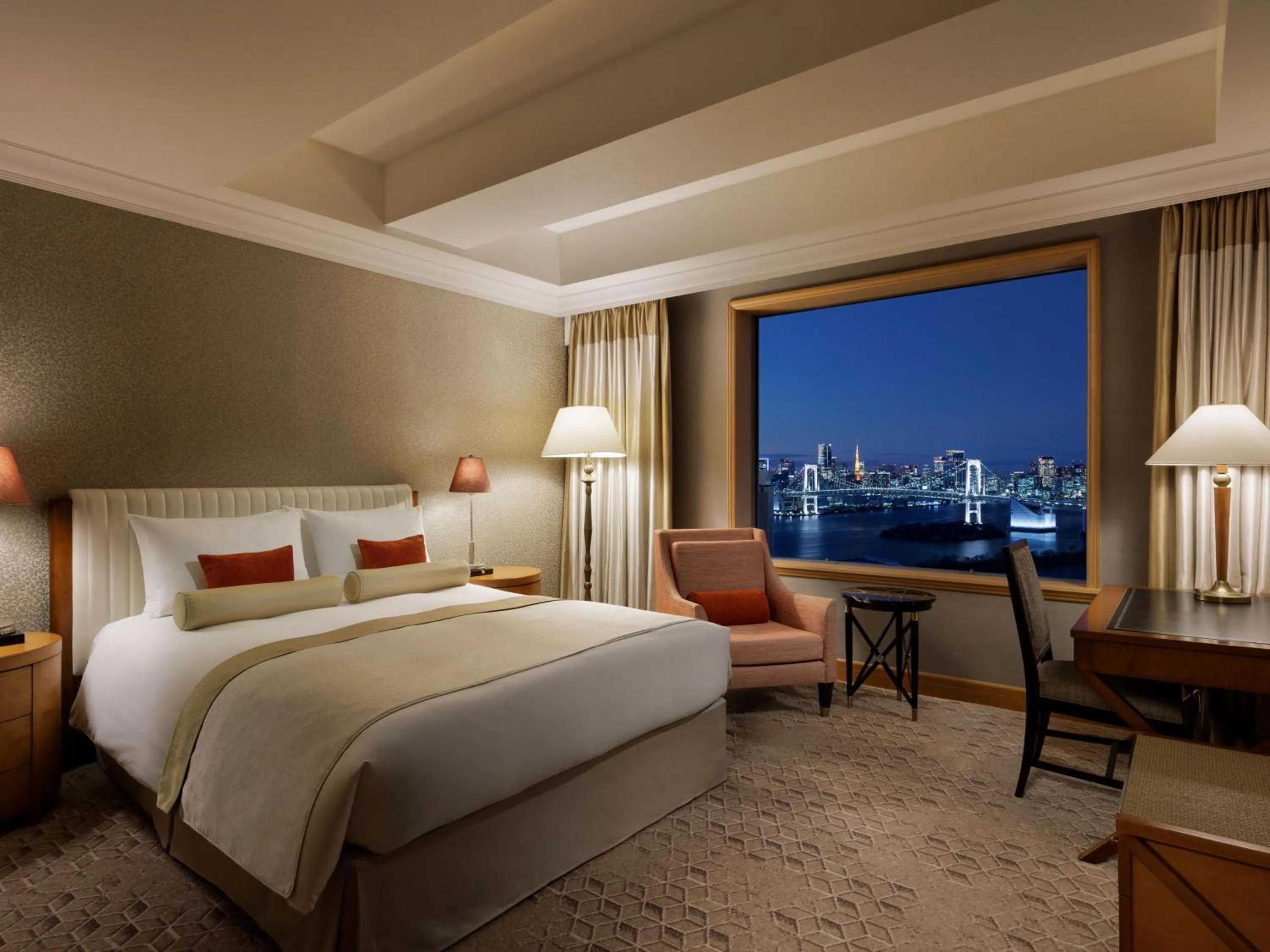 Executive 27th and 28th Floor Superior Double Room - Non-Smoking - Rainbow Bridge Side in Grand Nikko Tokyo Daiba