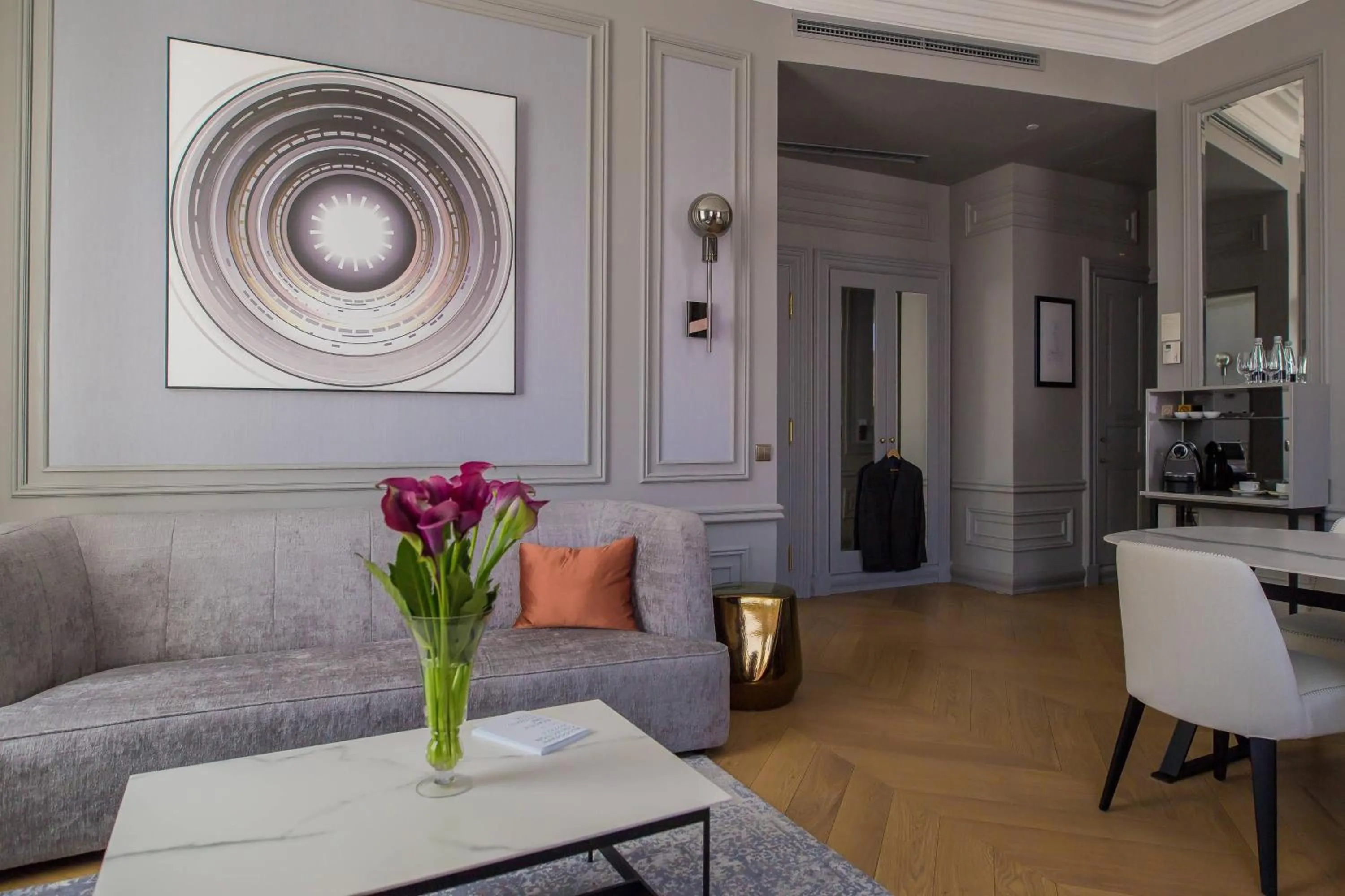 One-Bedroom Suite with City View in Hotel Telegraaf, Autograph Collection