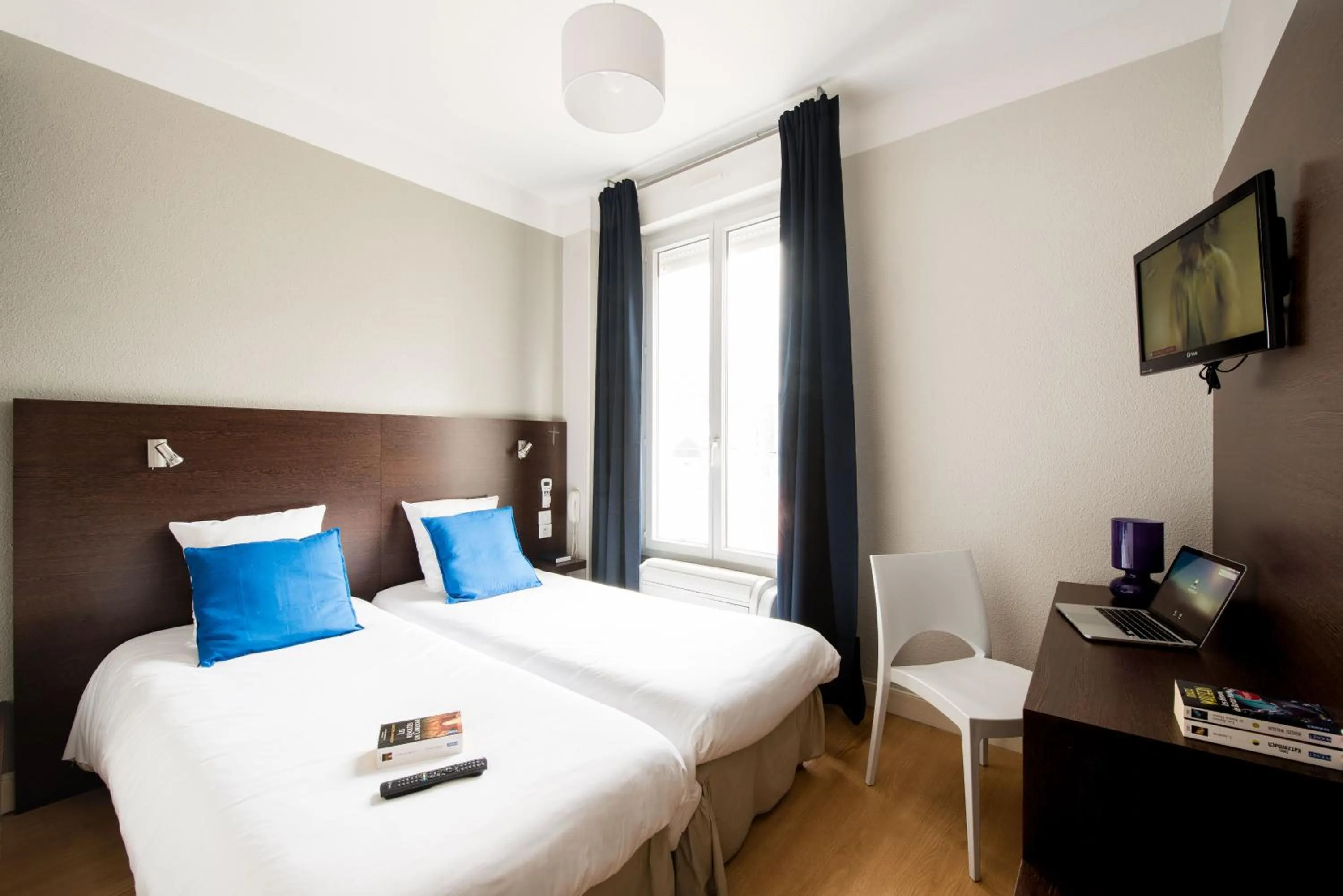 Single Room in Hôtel Atrium