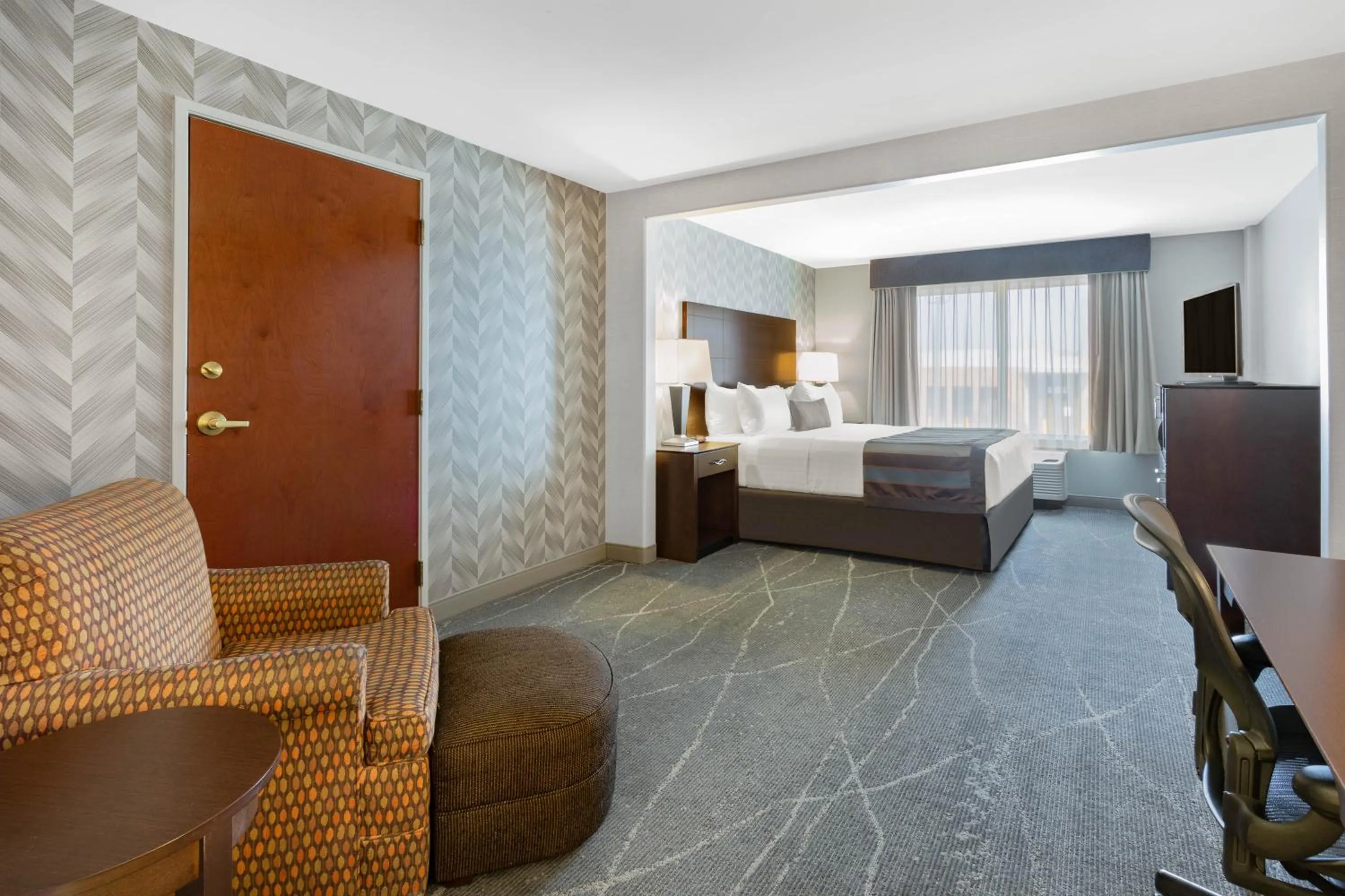 King Room - Disability Access/Non-Smoking in Wingate by Wyndham Tinley Park