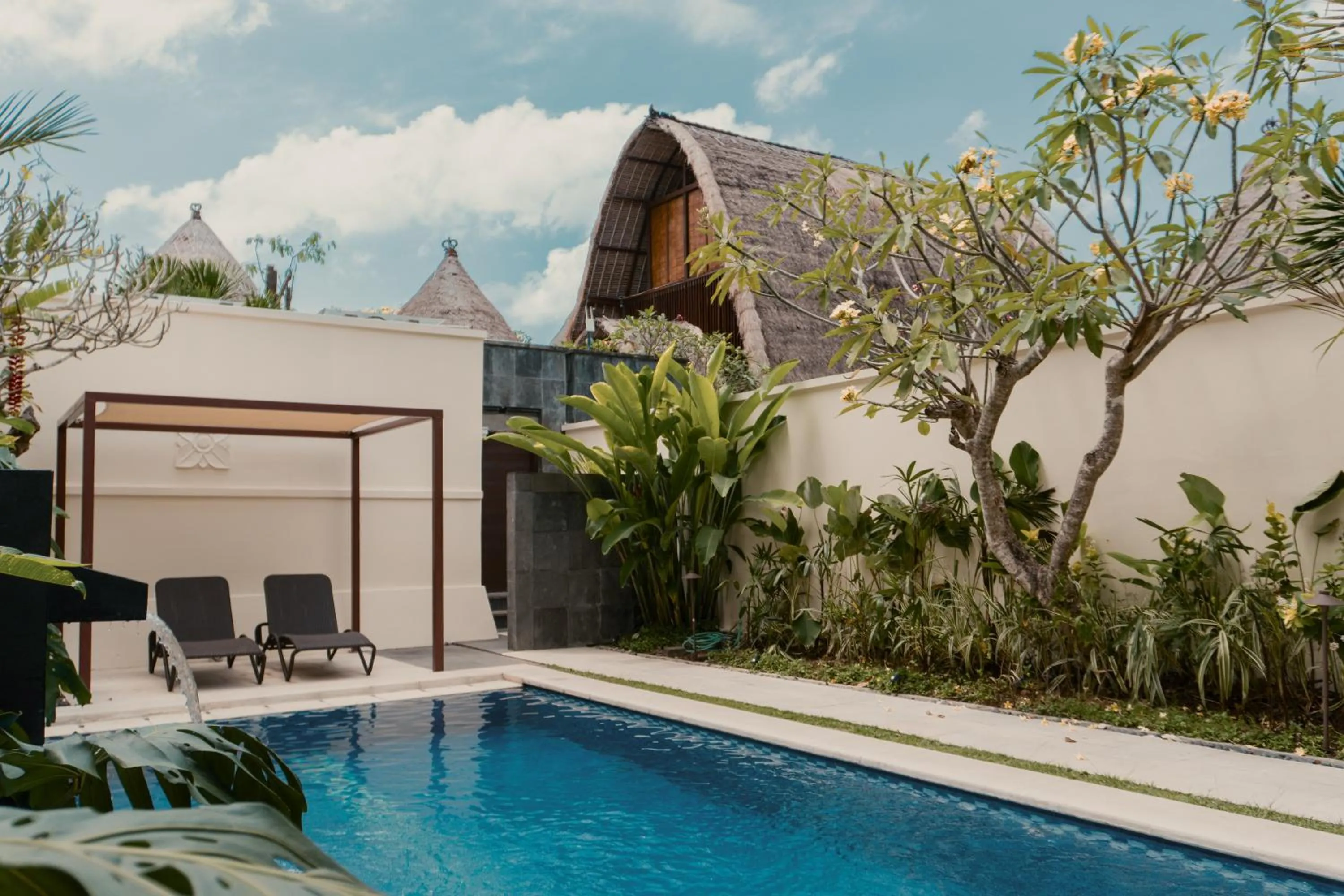 One-Bedroom Villa with Private Pool and Garden in Aruni Bali Jimbaran Boutique Villa