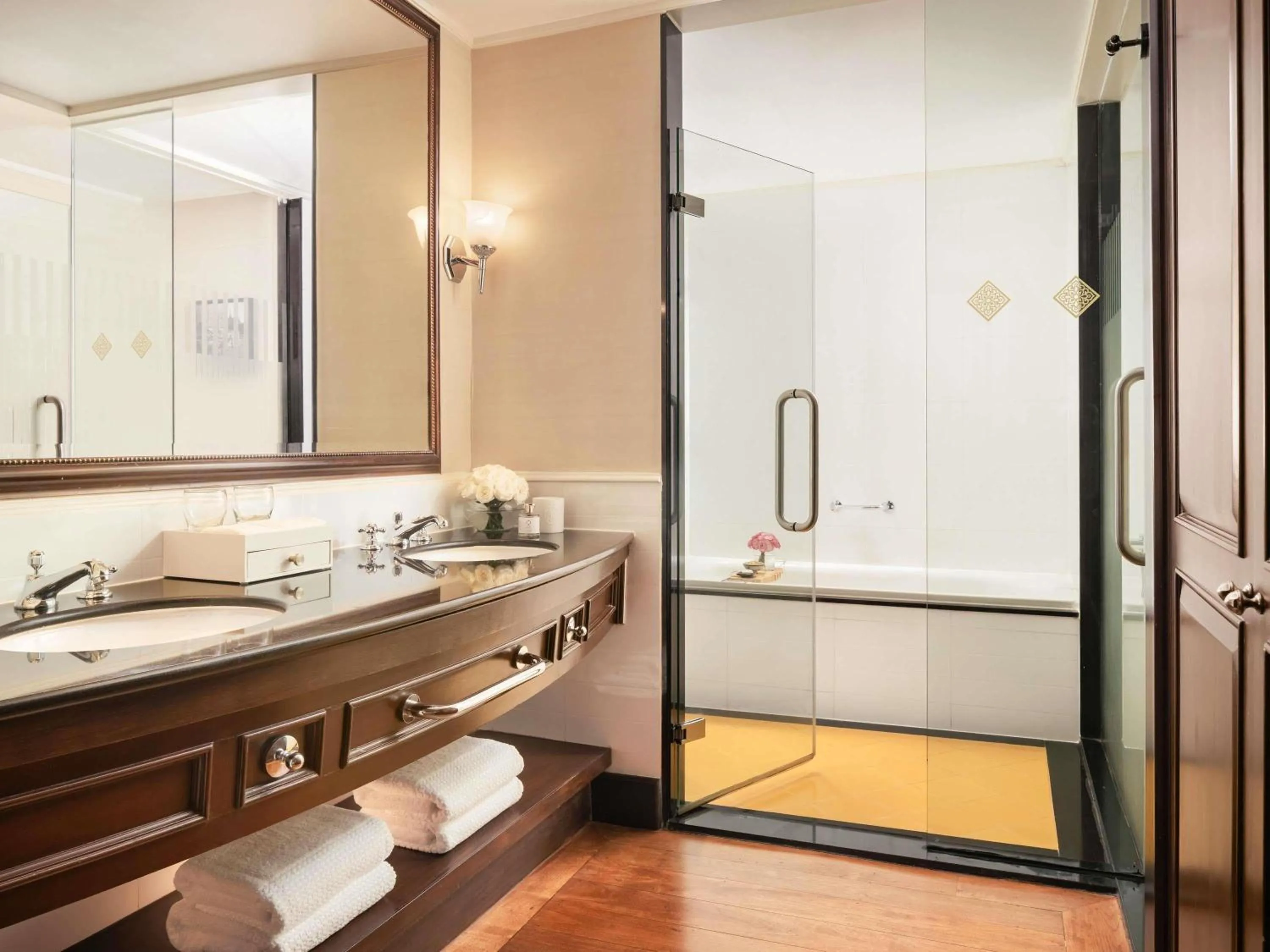 Superior Twin Room in Sofitel Phnom Penh Phokeethra