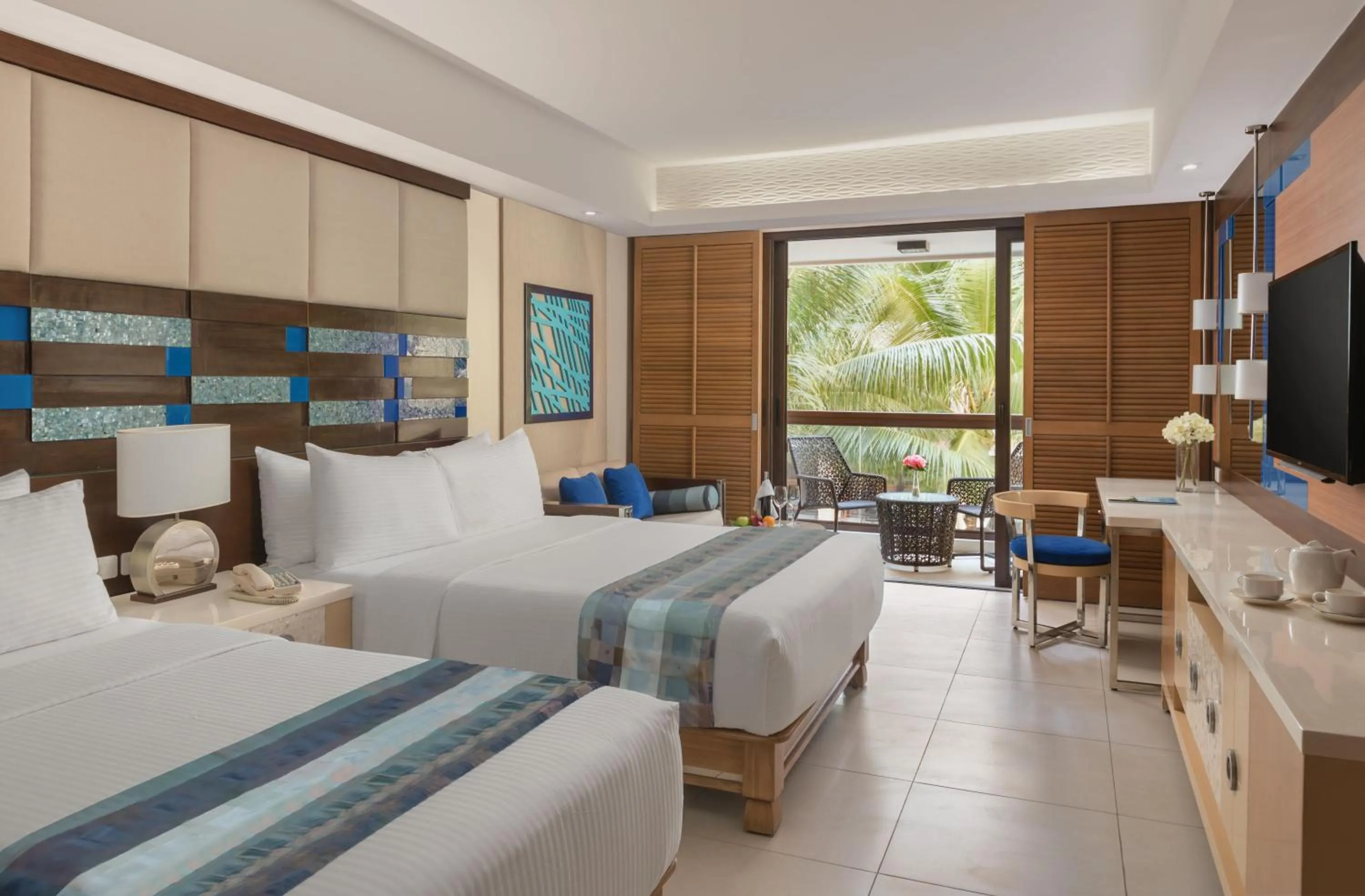 Premier Room in Henann Lagoon Resort