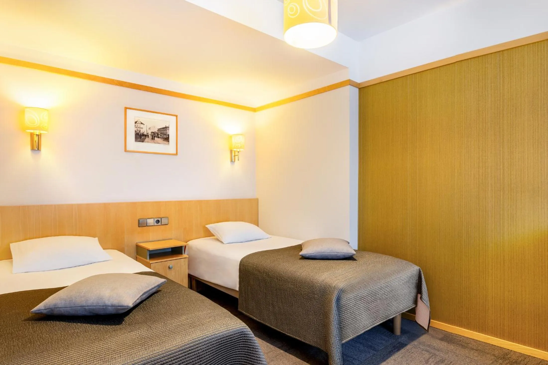 Standard Triple Room - single occupancy in Hotel Tartu