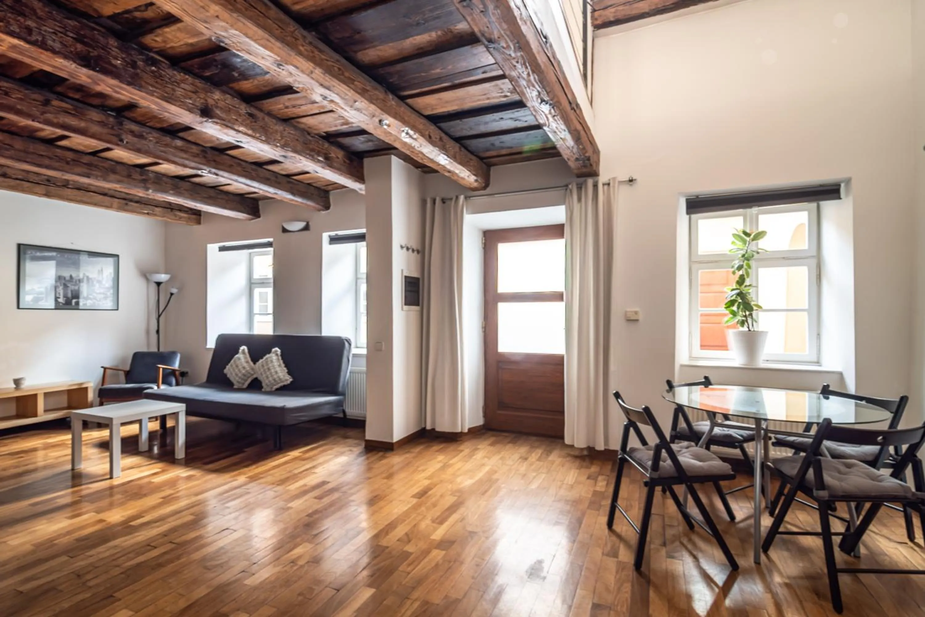 Duplex Apartment - Vejvodova Street in Royal Road Residence