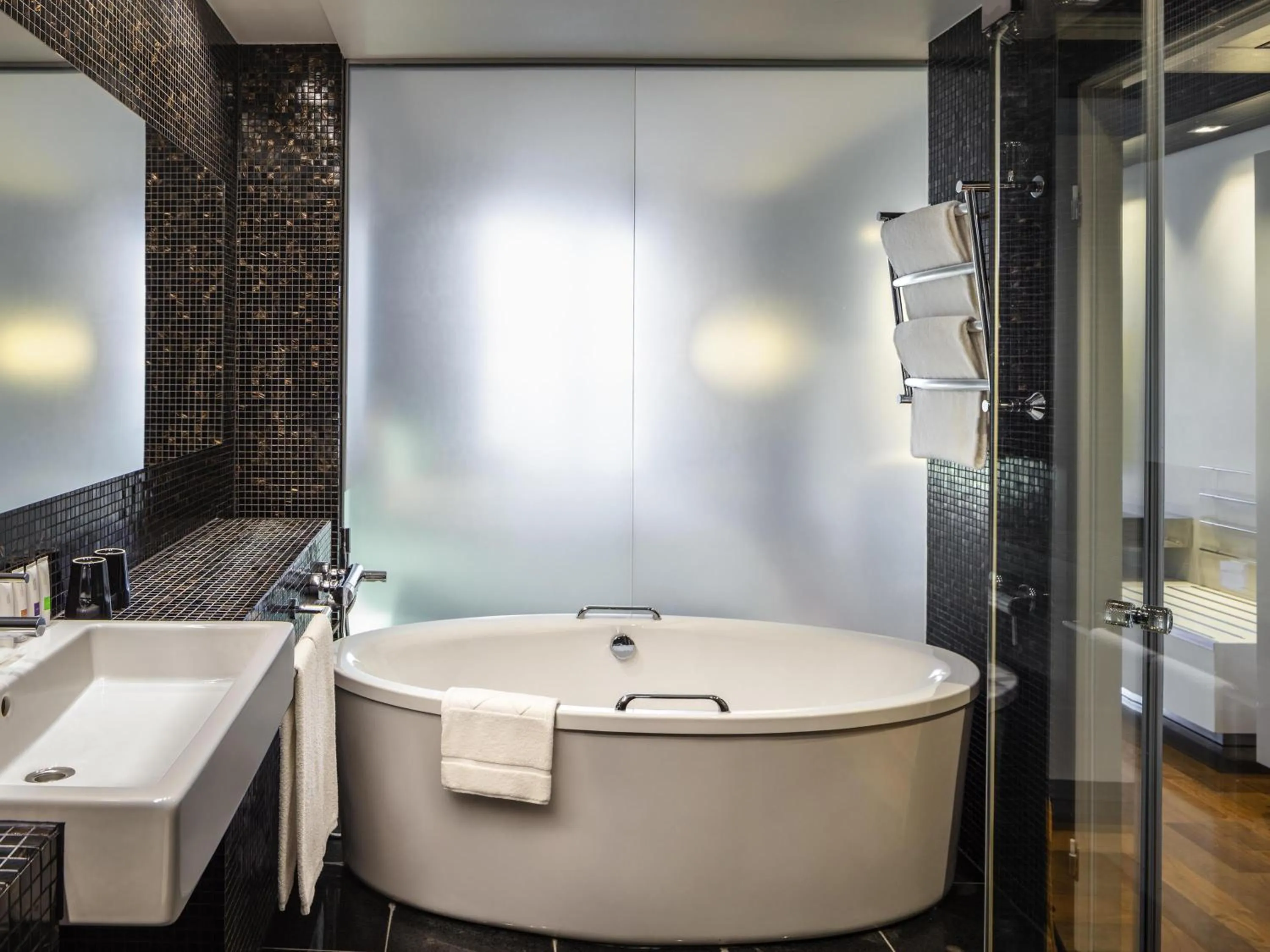 Executive Twin Room in Swissotel Tallinn