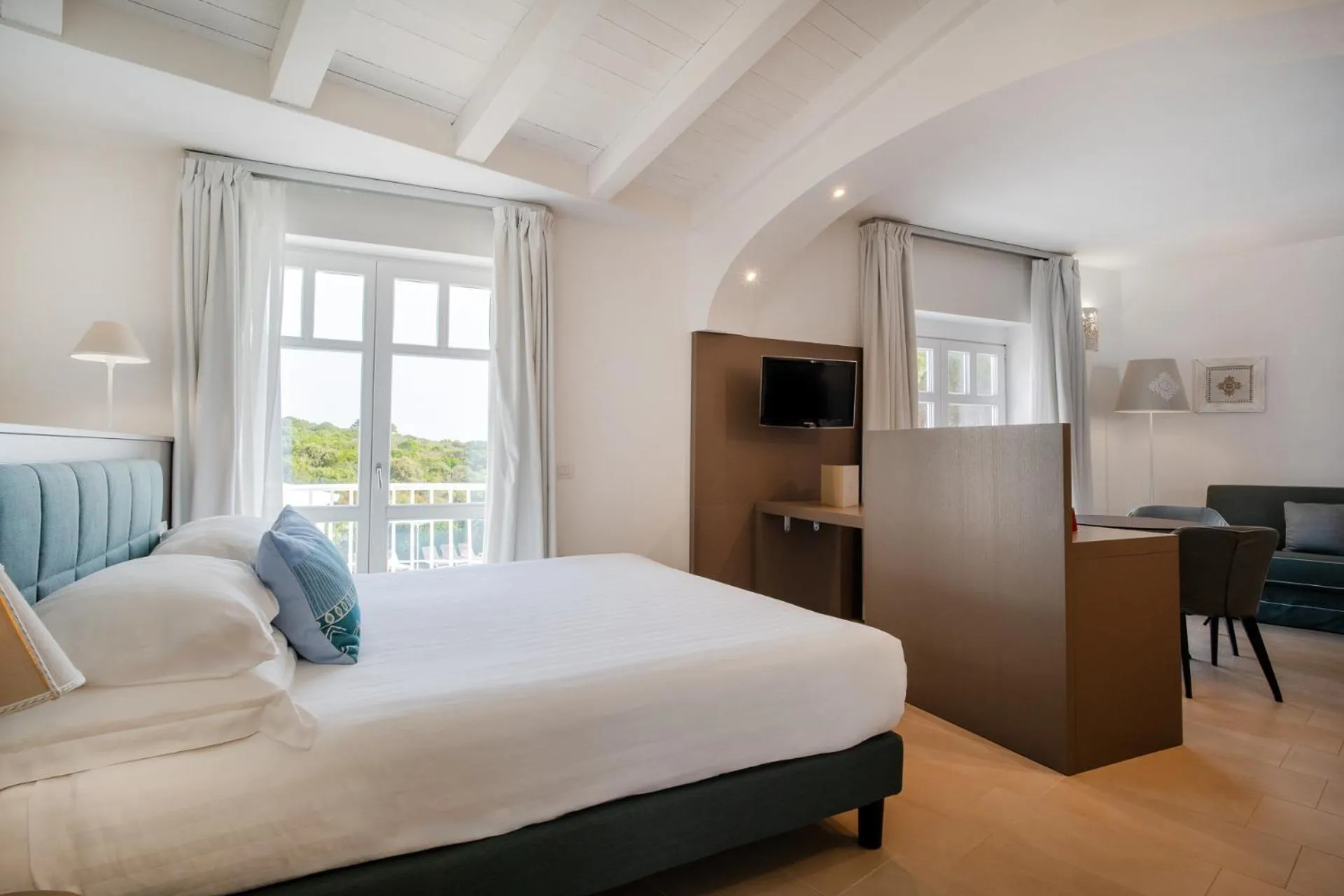 Quadruple Room with Sea View in Felix Hotels - Hotel La Coluccia