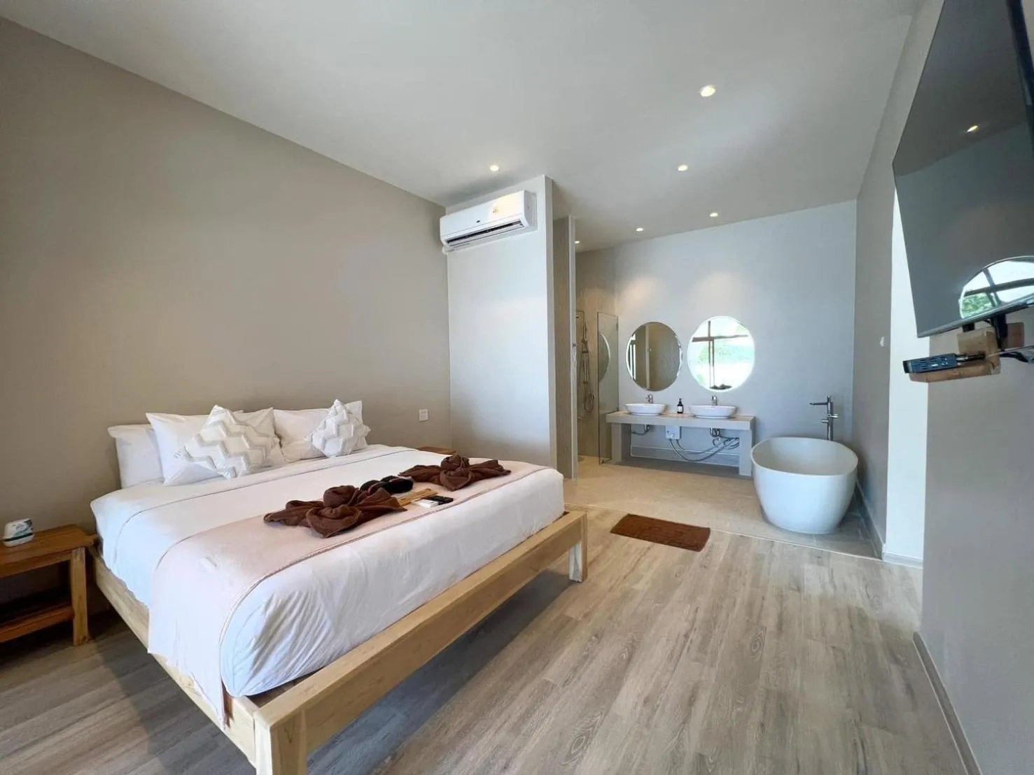 Villa - Beach Front in Siam Beach Resort Koh Kood