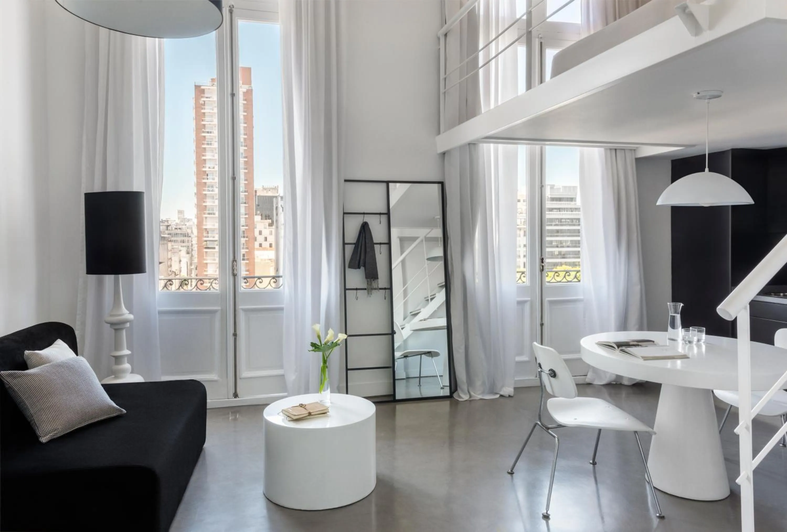 Double Room with View - Loft in HTL 9 de Julio BsAs