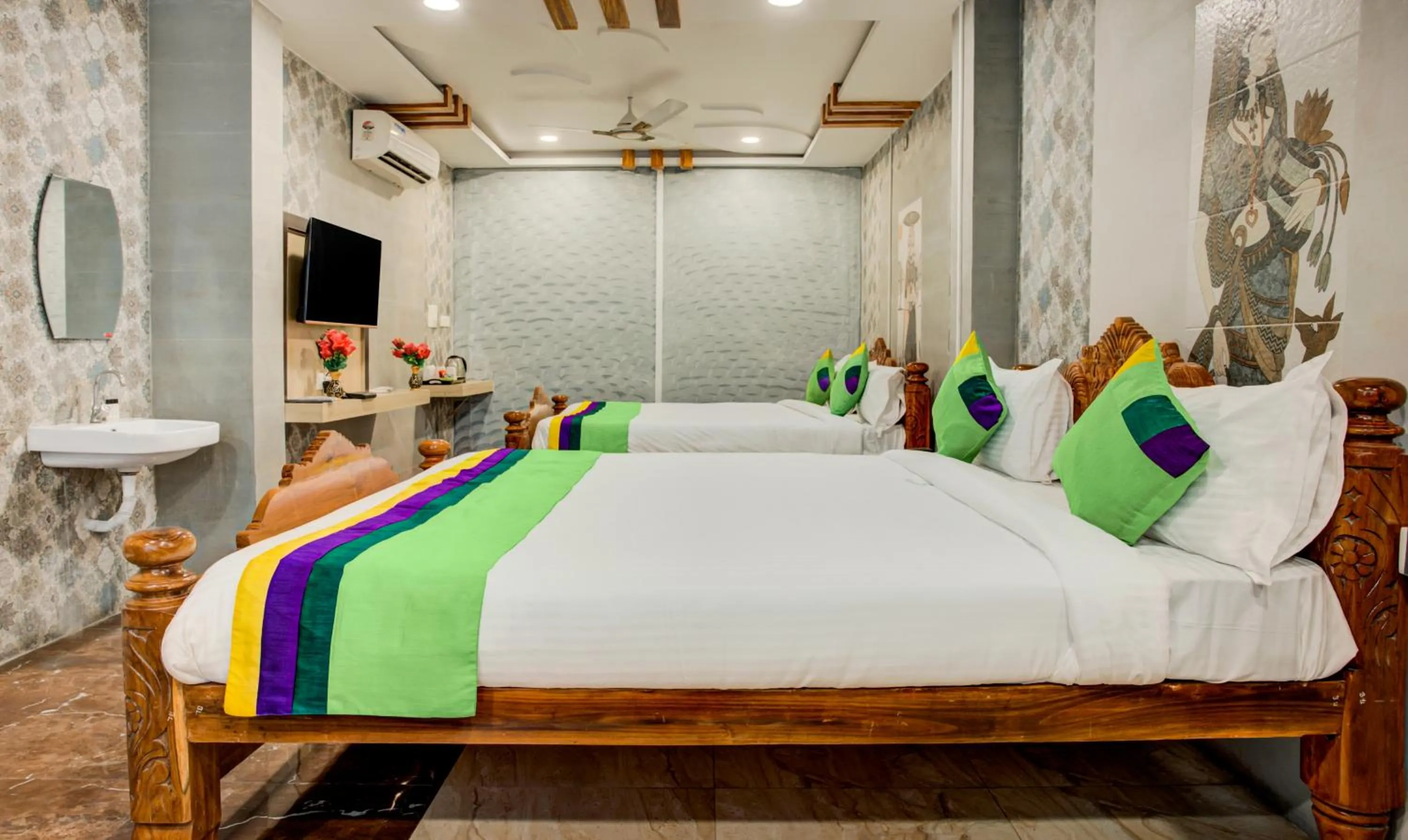 Superior Double Room - single occupancy in Treebo Golden Inn, 700 Mtrs From Promenade Beach