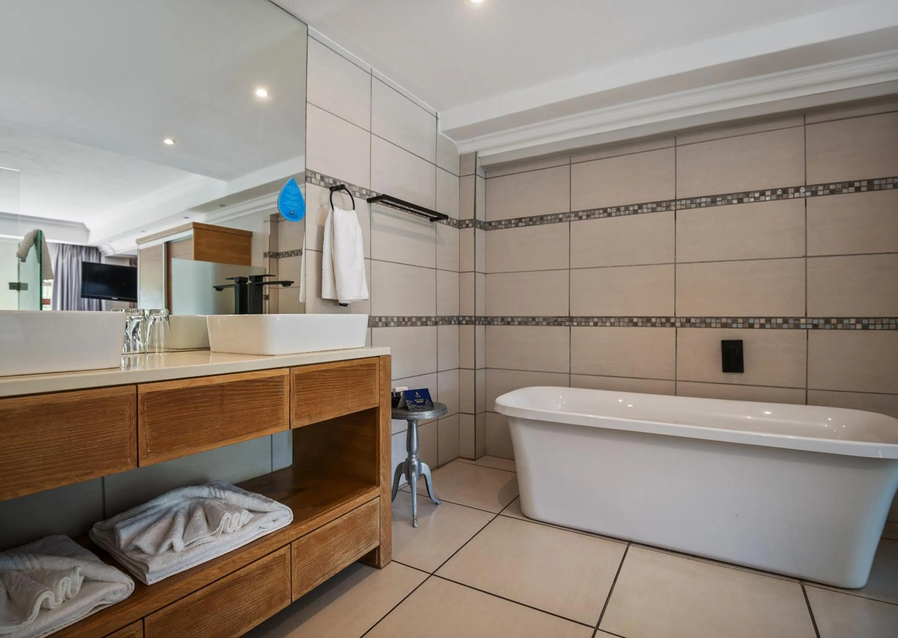 Executive Suite - single occupancy in Jozini Tiger Lodge & Spa by Dream Resorts