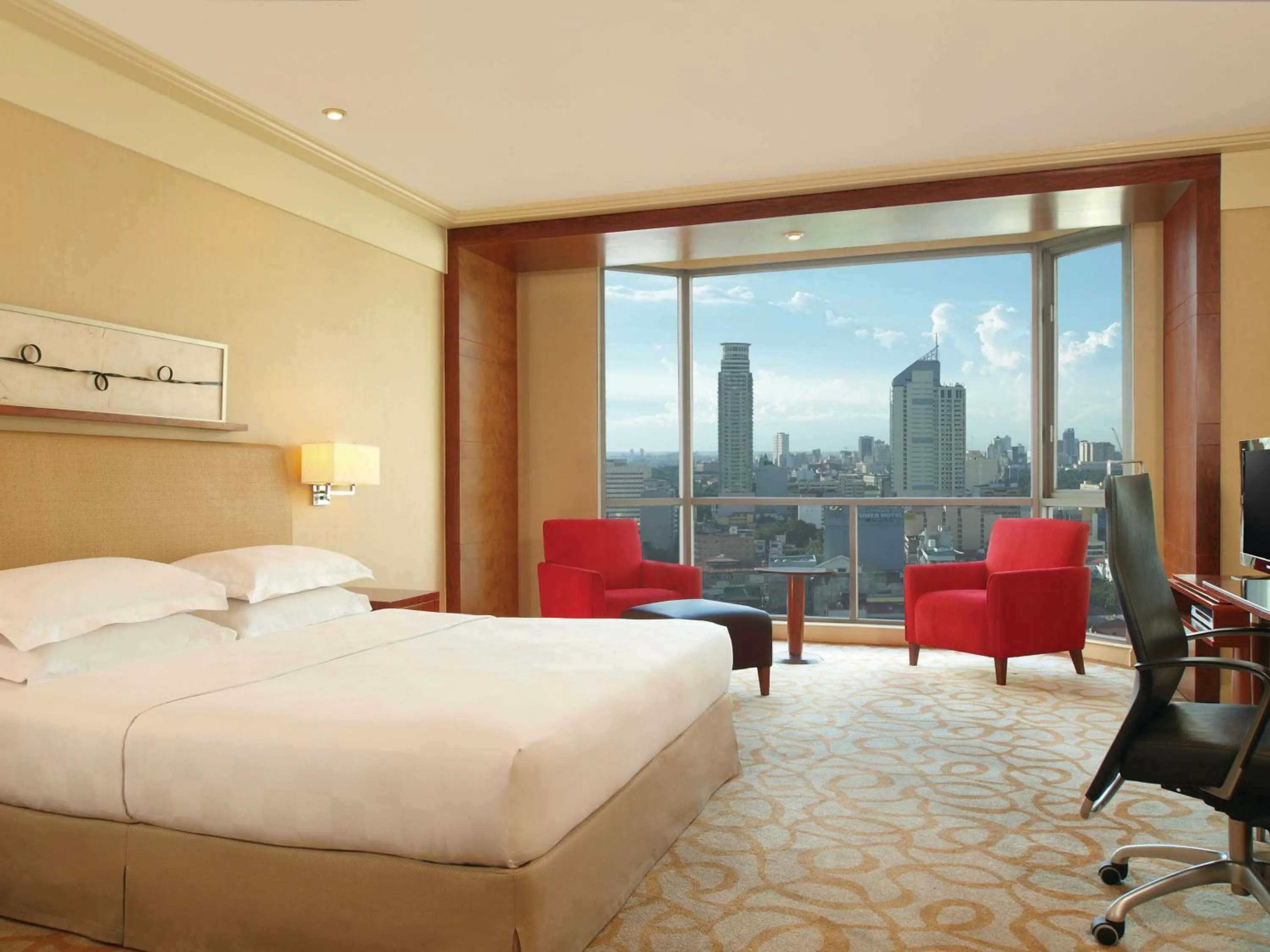 Superior King Room in New Coast Hotel Manila