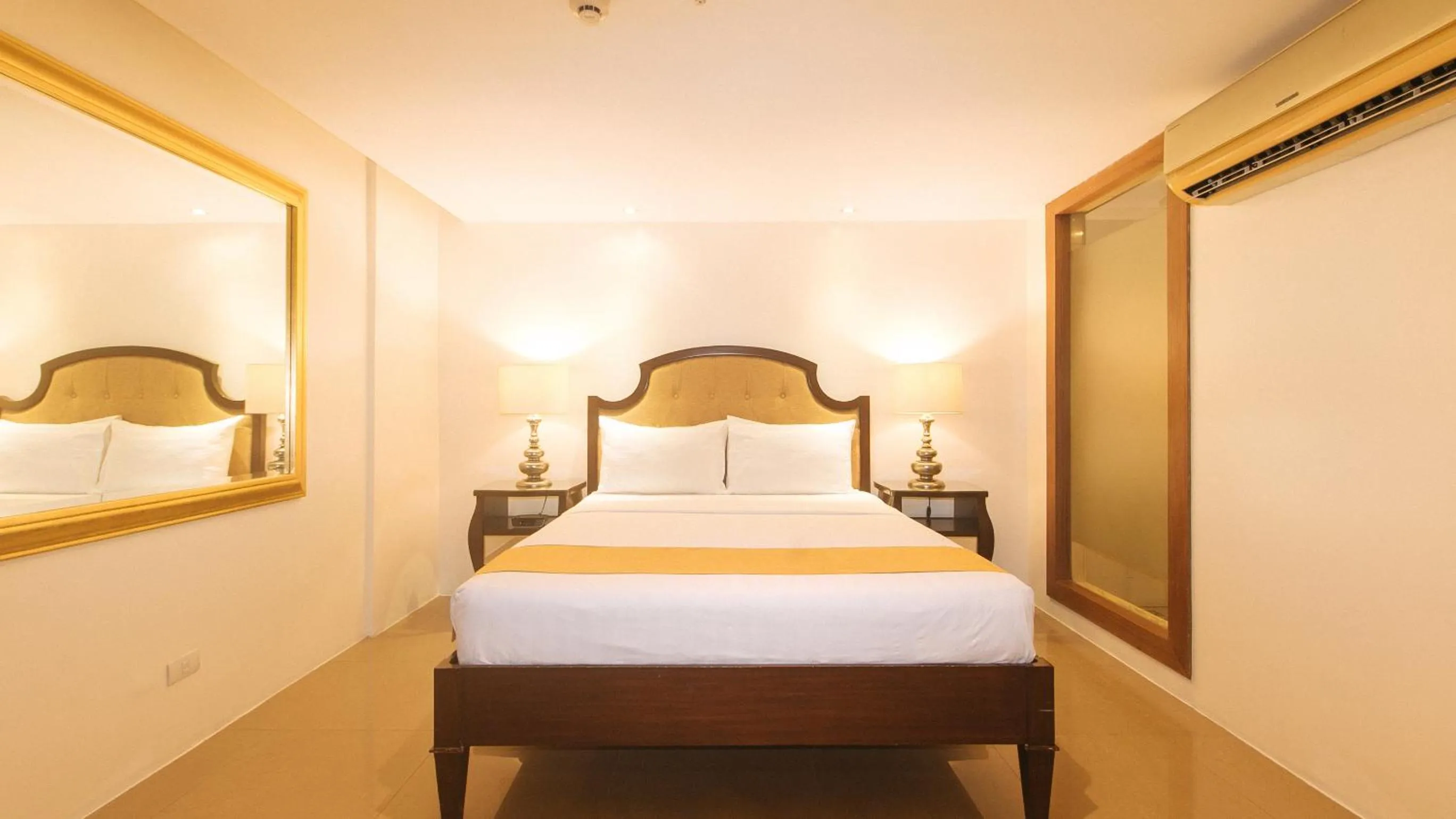 Deluxe Double Room in Torre Venezia Suites