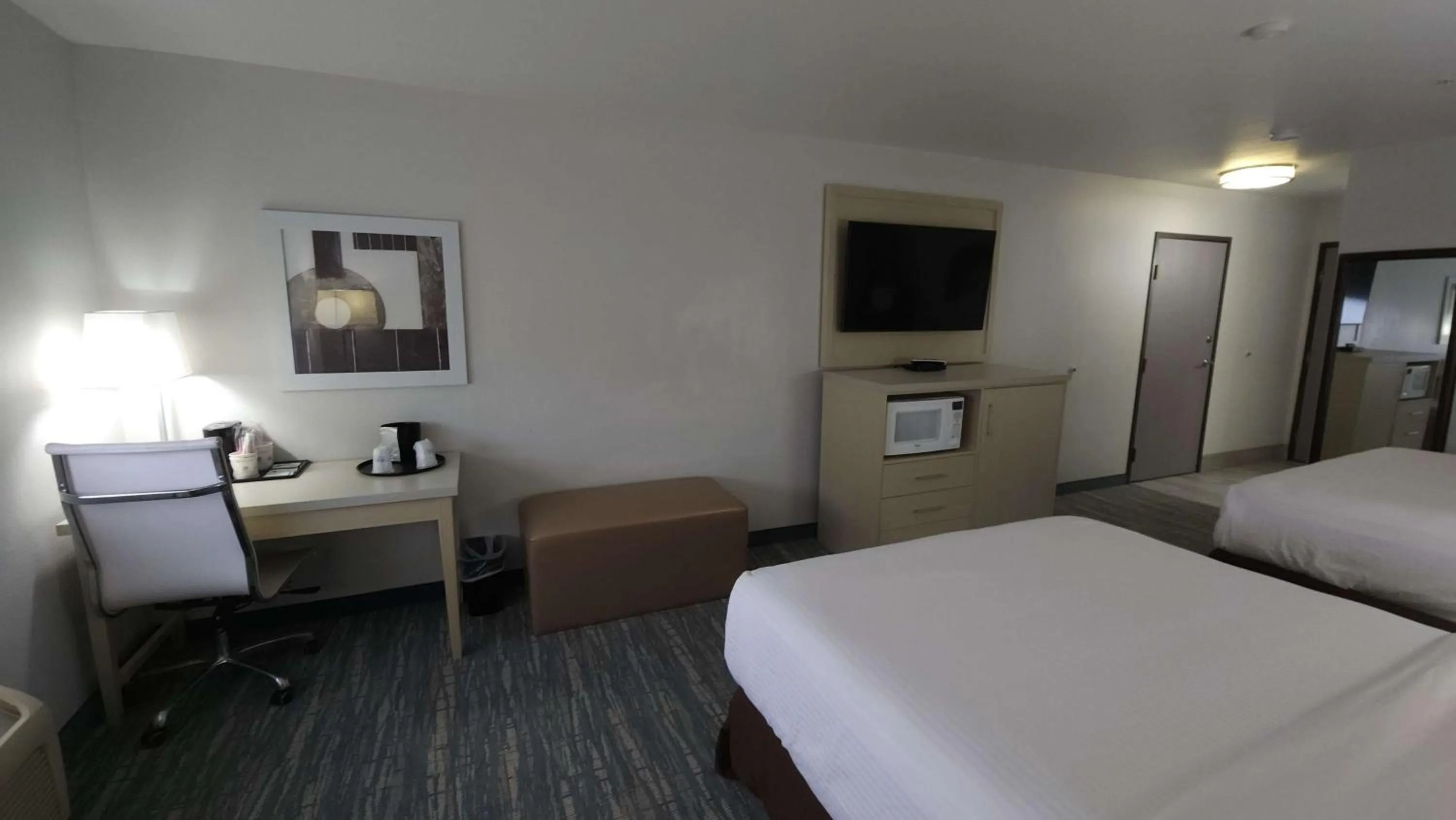 Queen Room with Two Queen Beds and Roll-In Shower - Mobility Accessible in West Valley Inn